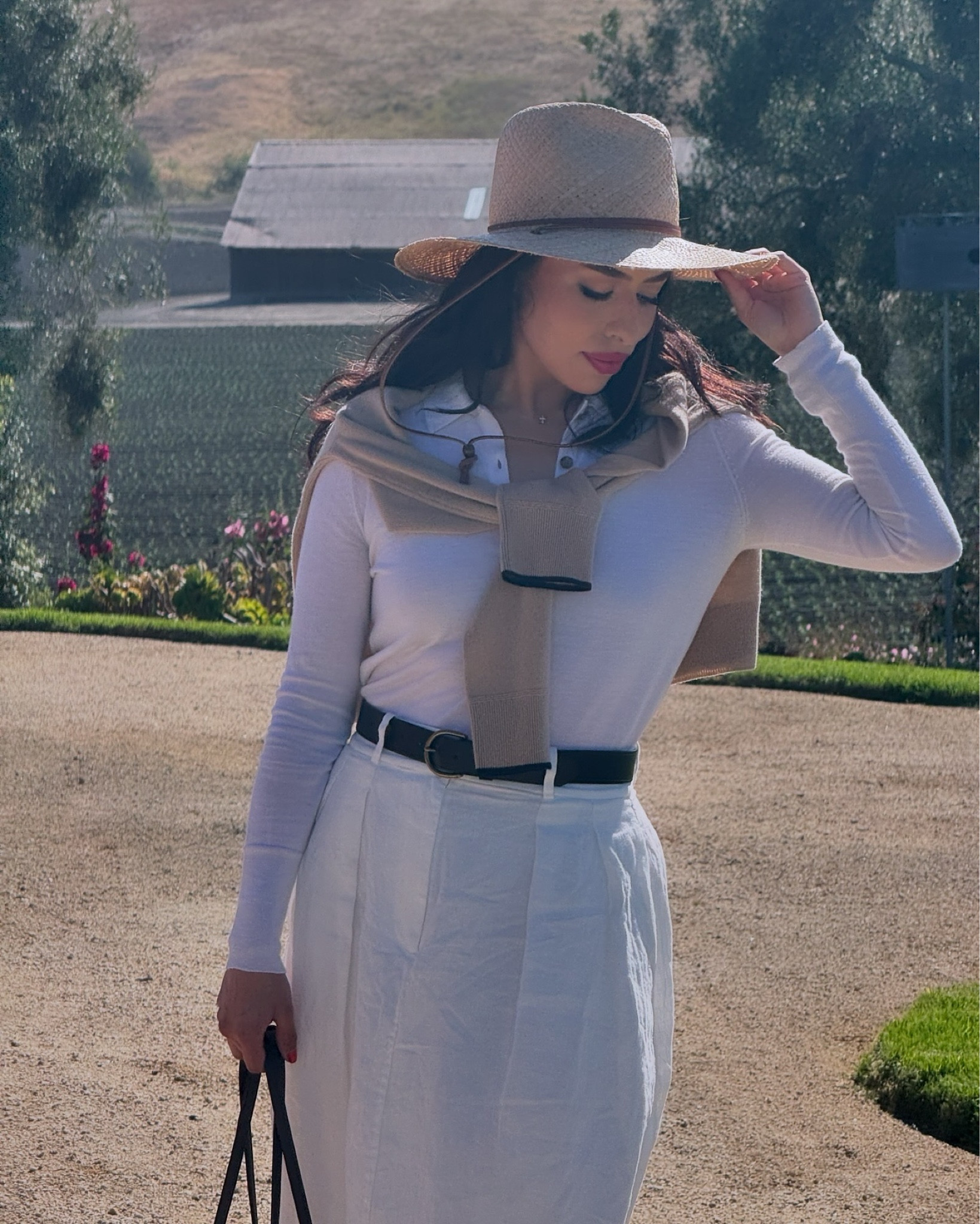 I have a hard time finding hats that fit me and are also photogenic. Bonus points: this one won’t go flying in the wind, either! 👒

#LTKTravel #LTKBeauty #LTKStyleTip