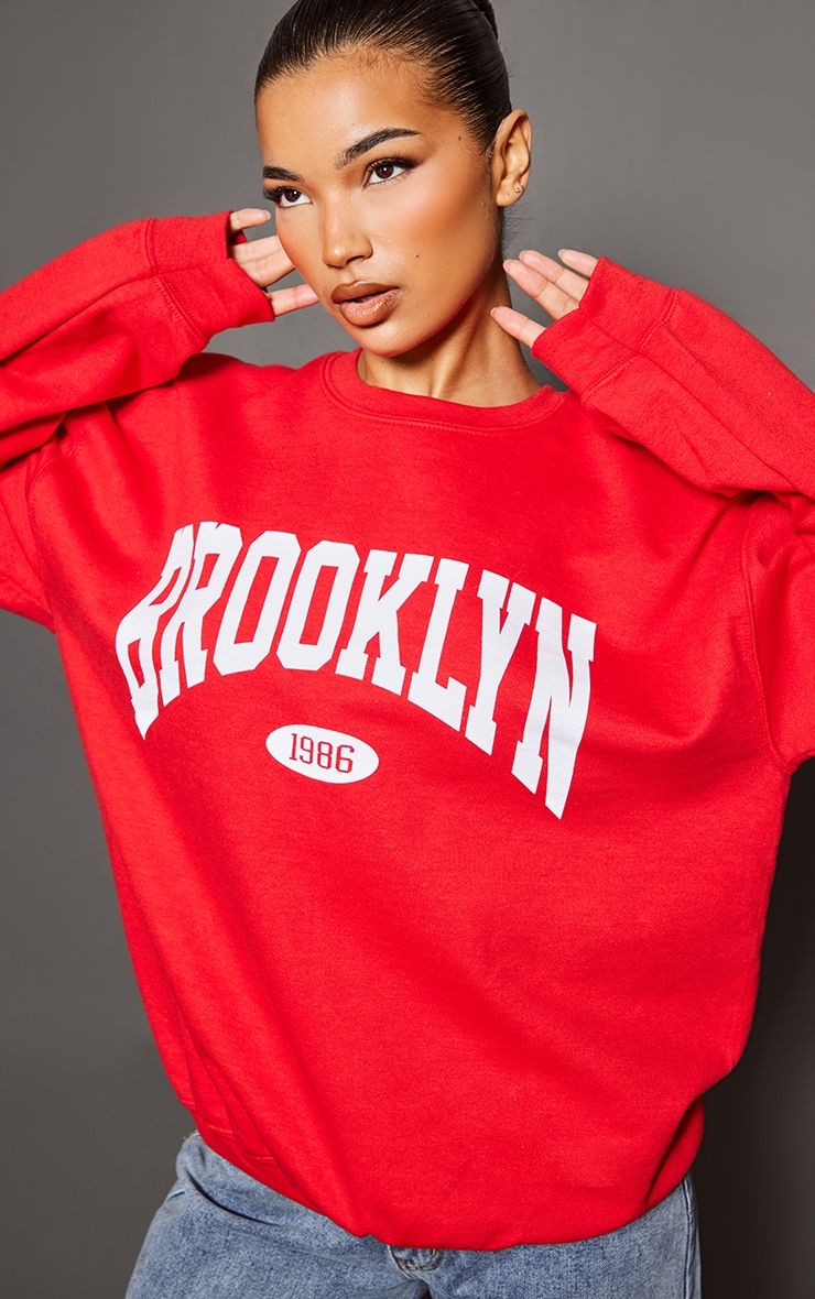 Red Brooklyn 1986 Printed Sweatshirt | PrettyLittleThing US