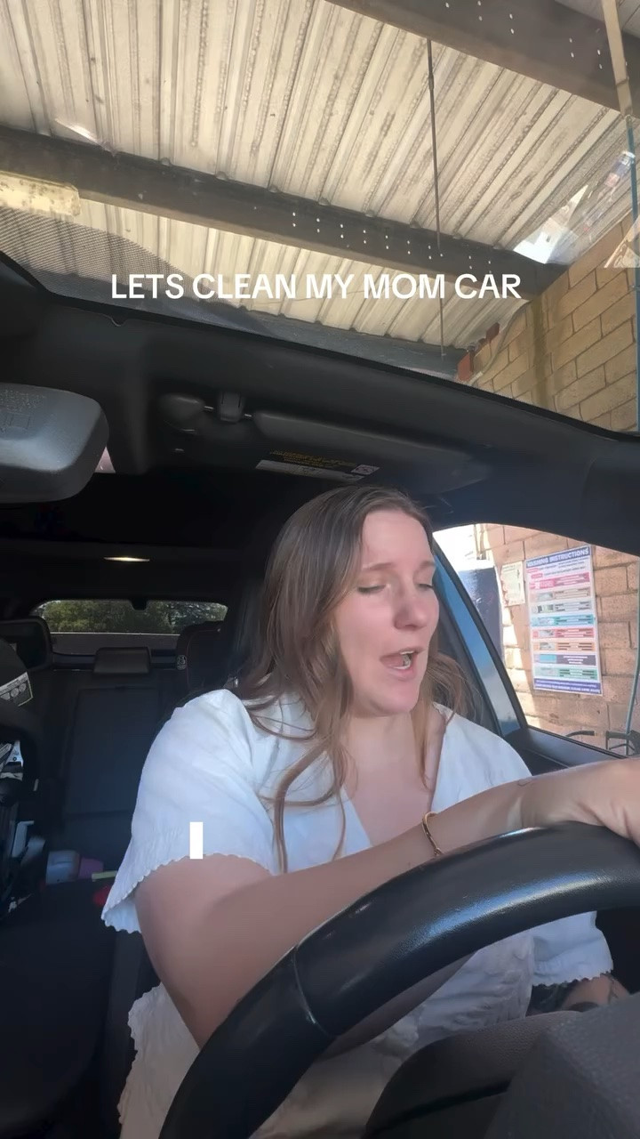 Anyone else in the job interview trenches? 
.
.
.
#cleaningmotivation #momcar #realisticmomlife #jobsearch