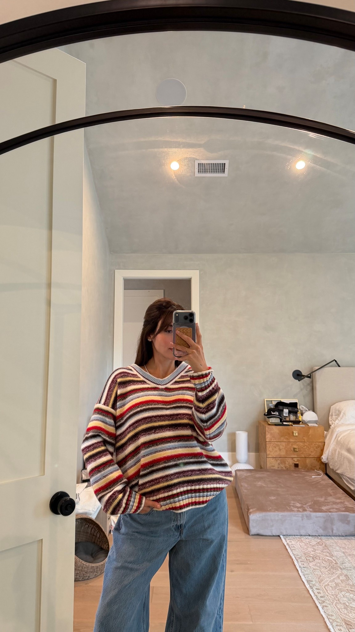 #AbercrombiePartner  25–50% Off Everything  Stackable code CYBERAF for 15% off @Abercrombie

*Use code CYBERAF to get an additional 15% off everything in stores and online at checkout from 11/24/2025-12/1/2025 in US/CA. Excludes clearance and gift cards. See details online. Offer valid in stores and online from 11/24/2025-12/1/2025 in US/CA. Excludes clearance and gift cards. Online price reflects discount. 
