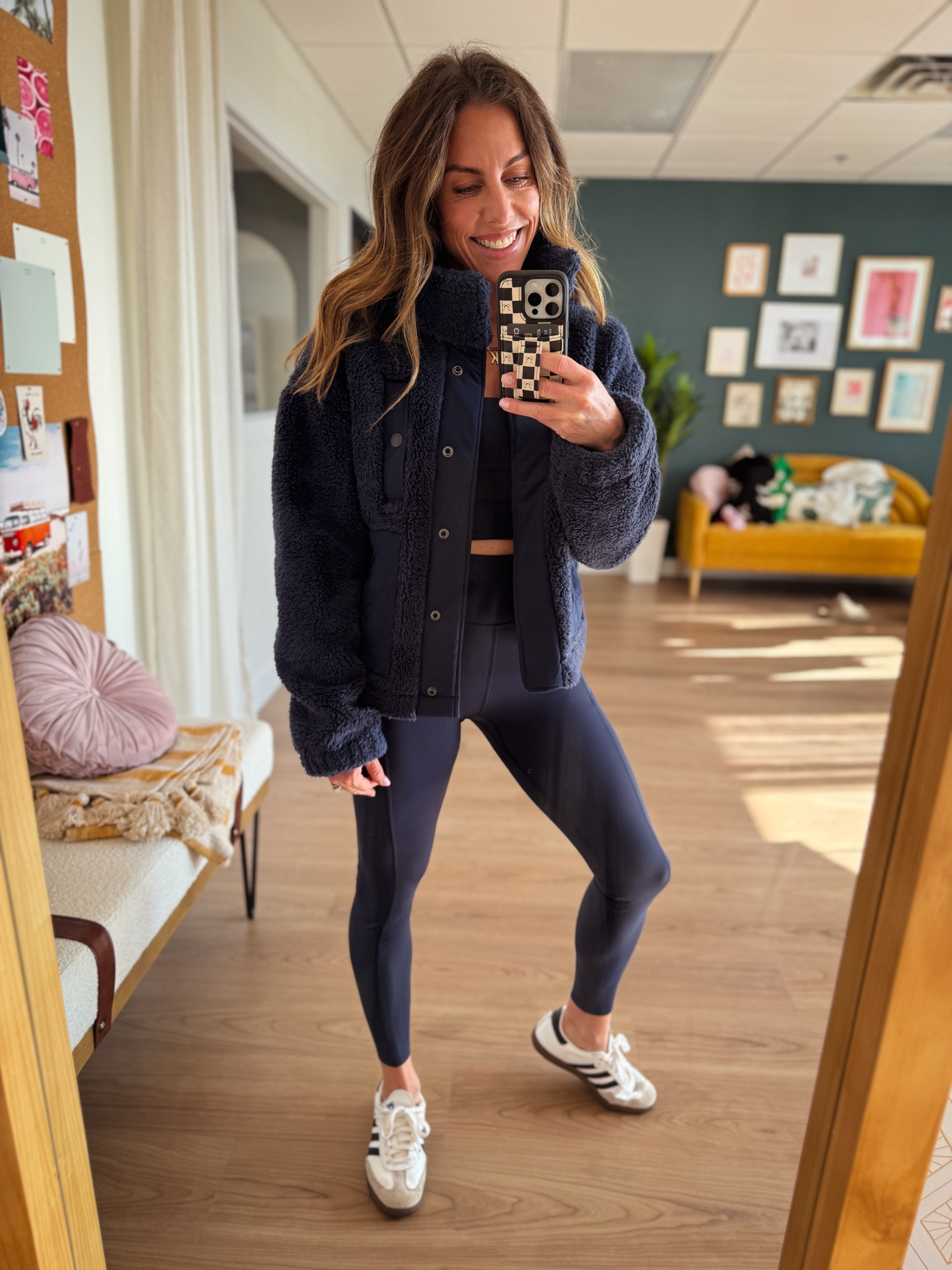 Sherpa: small
Tank: Xs
Leggings: Xs

#LTKHoliday #LTKFindsUnder100 #LTKStyleTip