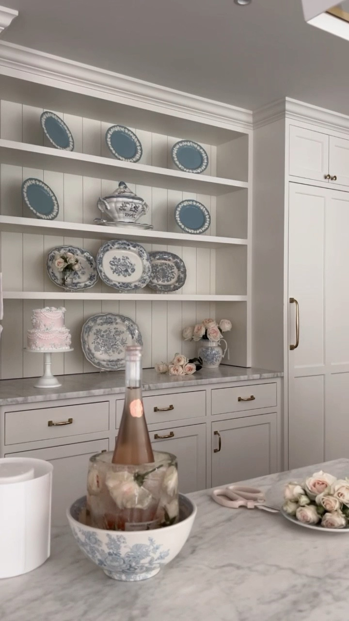 Trying the viral Amazon ice mold! This was such a fun way to incorporate more flowers into the party aesthetic. Under $50 and makes a great gift idea 

#LTKFind #LTKunder50 #LTKstyletip