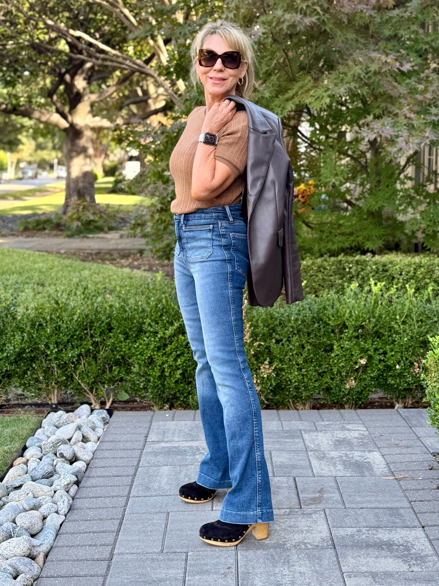 Casual yet comfortable is my jam! These jeans not only look great but also have stretch making them über comfy! 🩷

#LTKStyleTip #LTKOver40 #LTKSeasonal