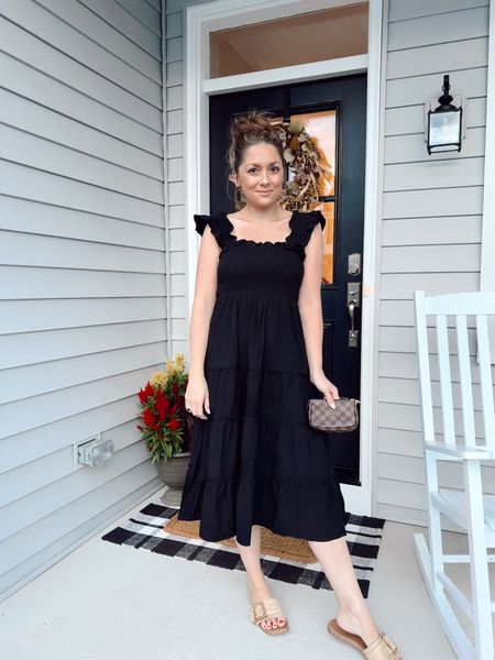 Found  a fantastic dupe of the classic nap dress. It’s so nice to have a black version of one of my favorite summer pieces to wear into fall. 

#napdress #grandmillennial #fallwardrobe

#LTKfindsunder50