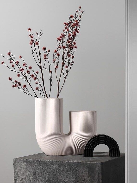 Ceramic U-shape Vase Minimalist Curve Vase Handmade Ceramic | Etsy | Etsy (US)