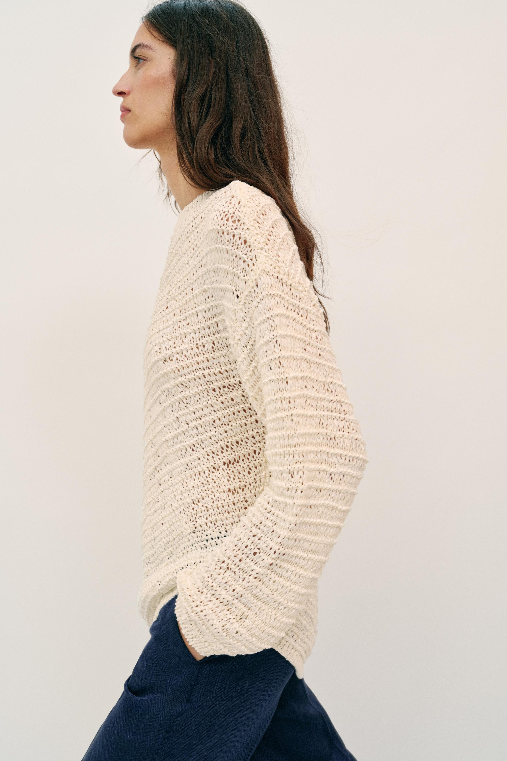 OVERSIZED ASYMMETRIC HEM JUMPER | Zara US