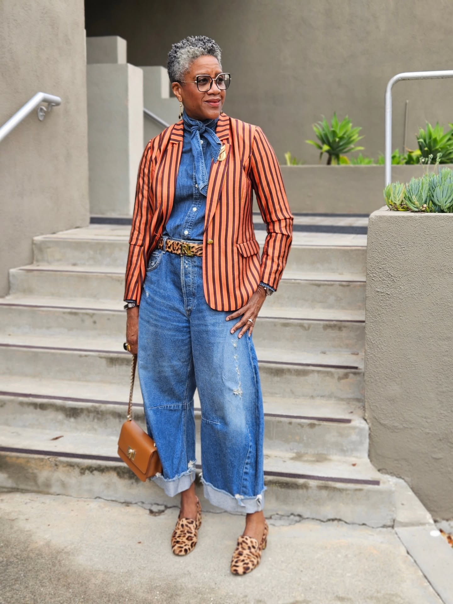 Recently when, but not posted for some reason..

This outfit is proof that you don't need to make an impression with an outfit. Just don't something a little unexpected. 

The receptionist at our financial advisors office was in love with this fit of denim shirt + horseshoe jeans. I'm not sure if it was the leopard print and stripes combo or the pussybow on the denim shirt, but her reaction was 😲😍. 



#LTKSeasonal #LTKWorkwear