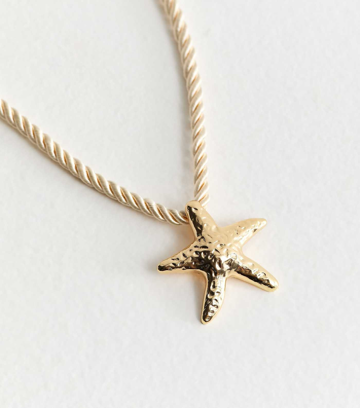 Gold Tone Starfish Pendant Rope Necklace | New Look | New Look (UK)