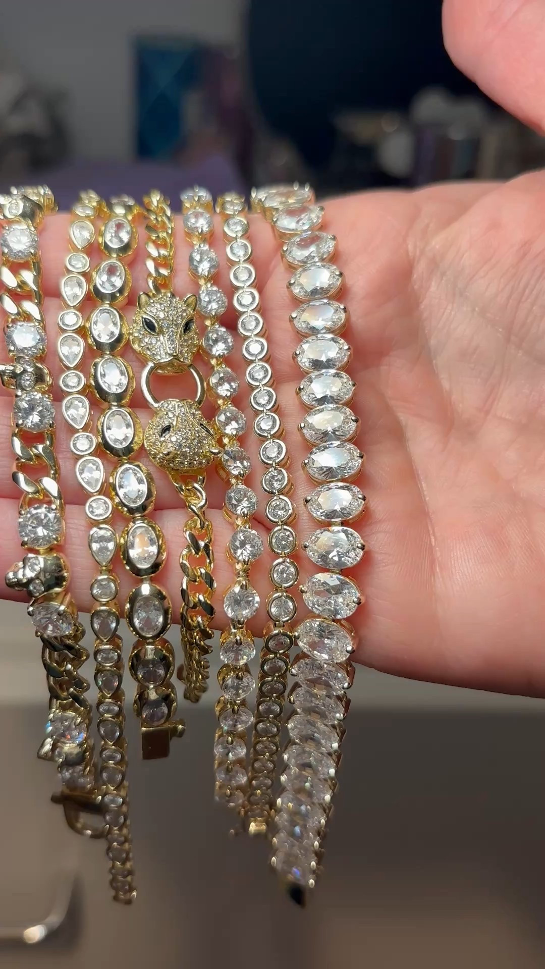 Bracelet inspo plus some are 50% off right now 

#LTKHoliday #LTKGiftGuide #LTKCyberWeek