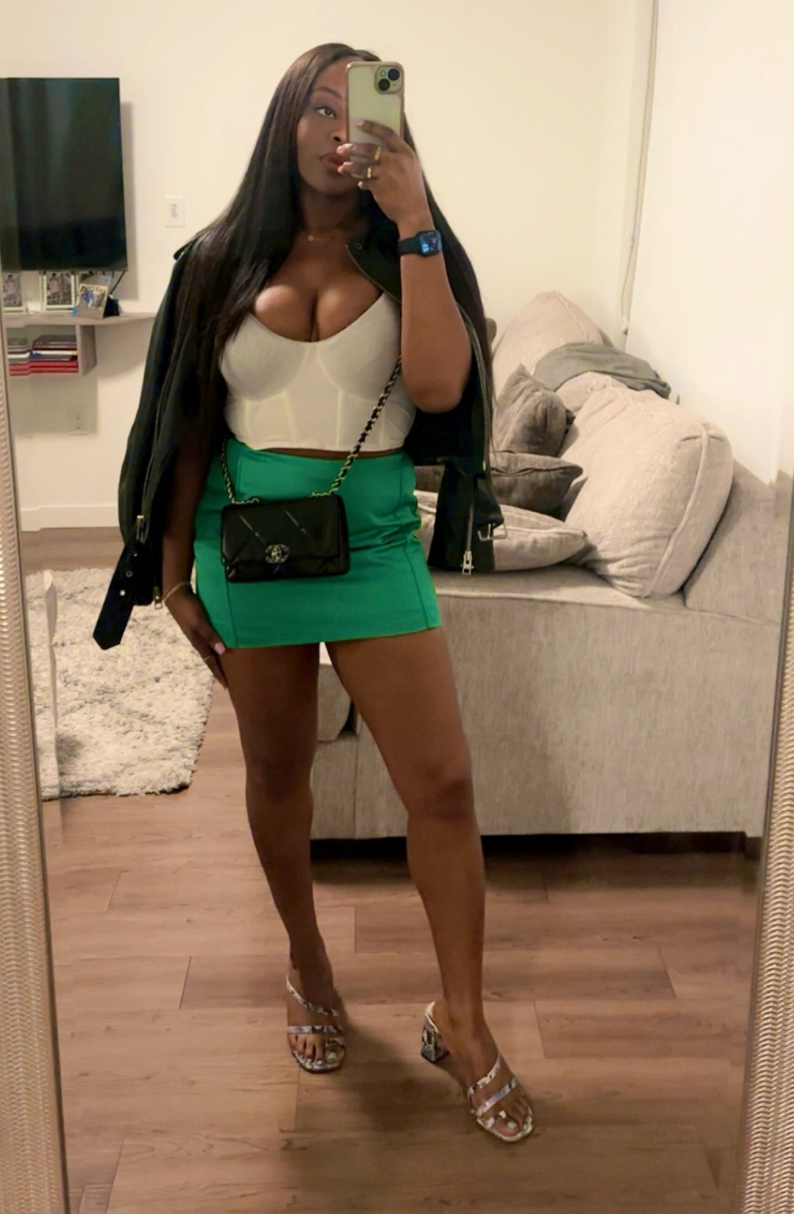 Simple date night outfit. #ootd #skims #chanel 

#LTKBeauty #LTKFindsUnder100 #LTKMostLoved