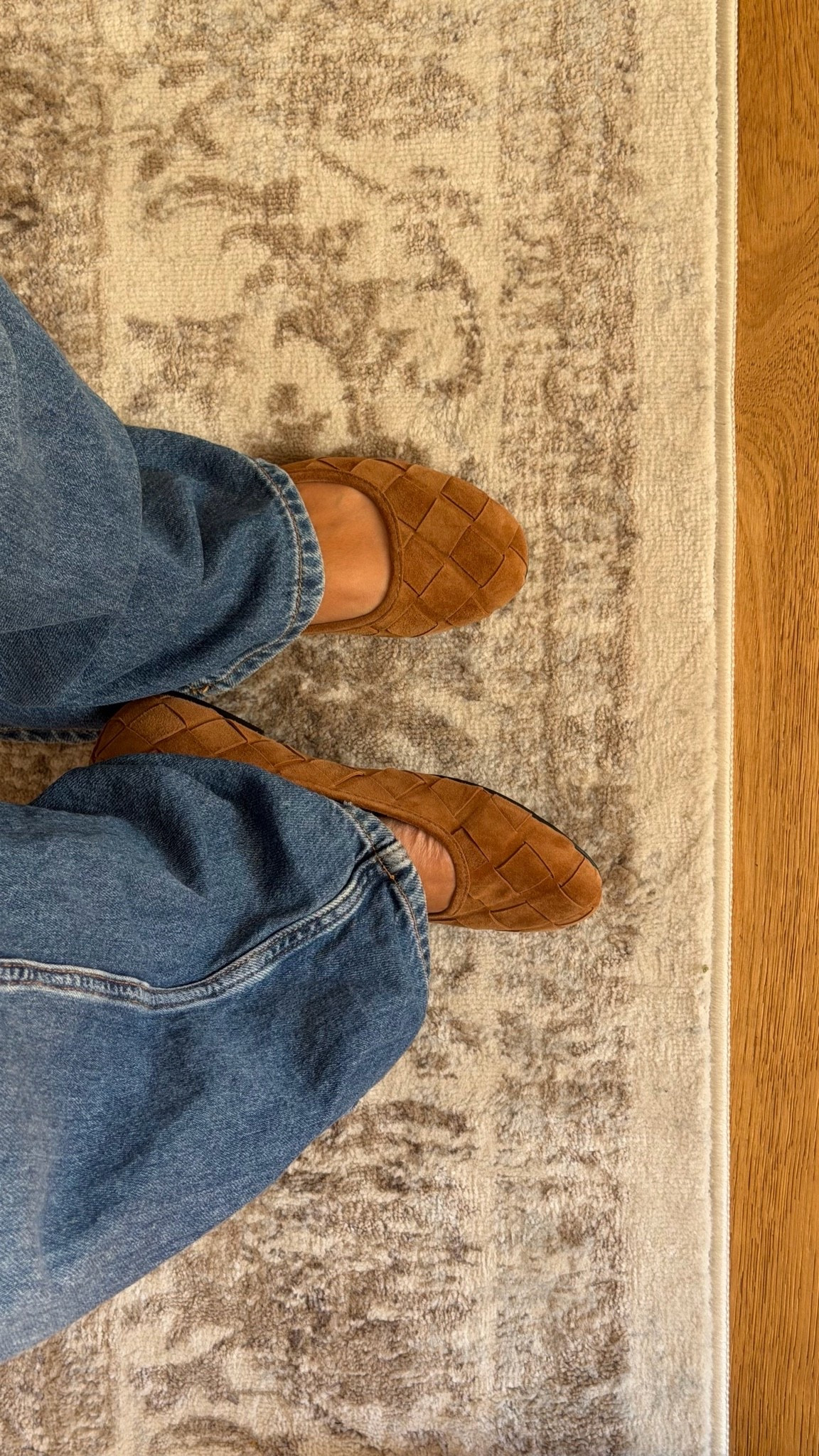 Perfect autumn suede ballet flats

#LTKuk #LTKautumn