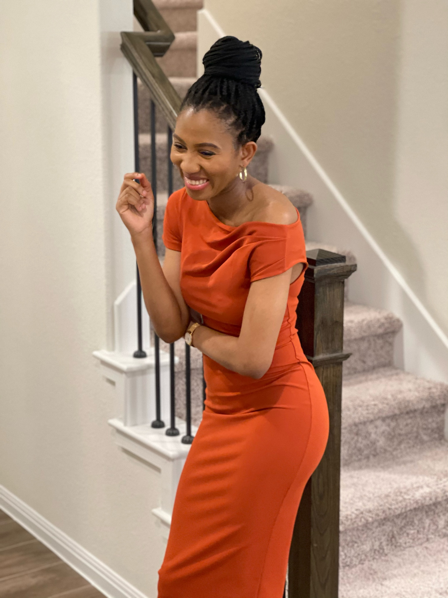 Looking for a dress for either the office or to an event, you can never go wrong with this orange dress

#LTKstyletip #LTKfindsunder50 #LTKfindsunder100