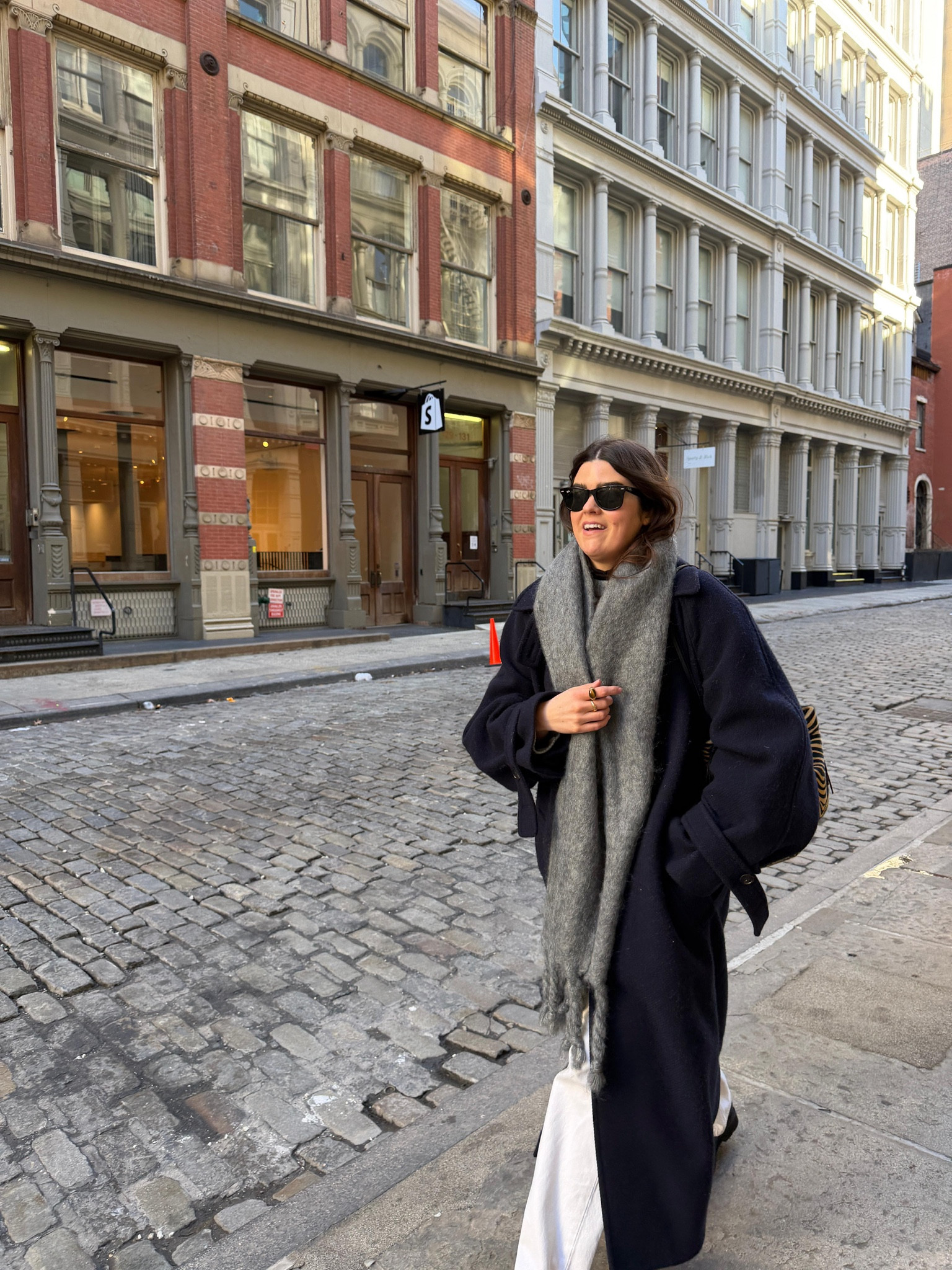 New York spring OOTD. Old navy Raey coat, grey scarf, white denim jeans and a zebra print bag

#LTKjeans #LTKstyletip #LTKspring