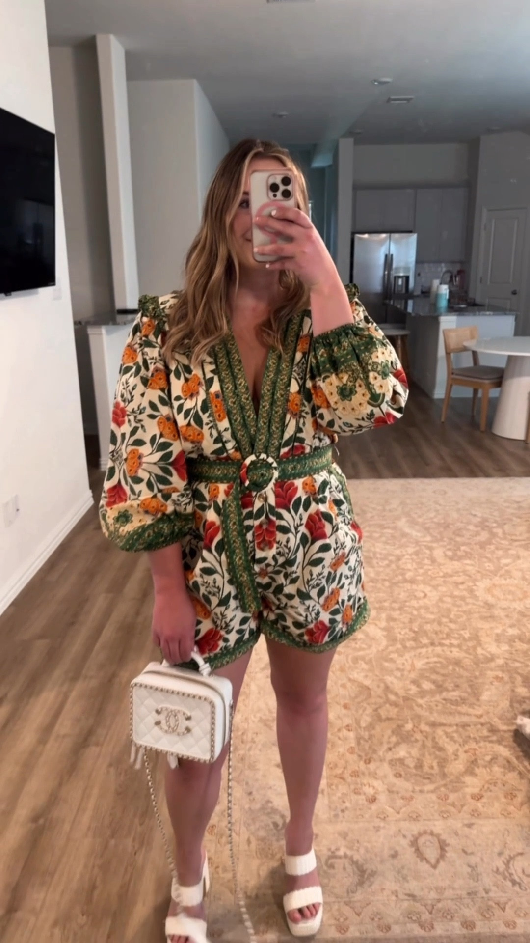 Obsessed with this romper from Farm Rio! Perfect date night outfit - wearing a size medium and I’m 5’5 for height reference 🌺

Farm Rio dress - Farm Rio romper - Farm Rio jumpsuits - green floral outfit - date night outfits - dinner date outfit - summer looks - girls night outfits - white Chanel bag - designer fashion - long sleeve romper - summer date night ootd 



#LTKSummerEdit #LTKParties #LTKSeasonal