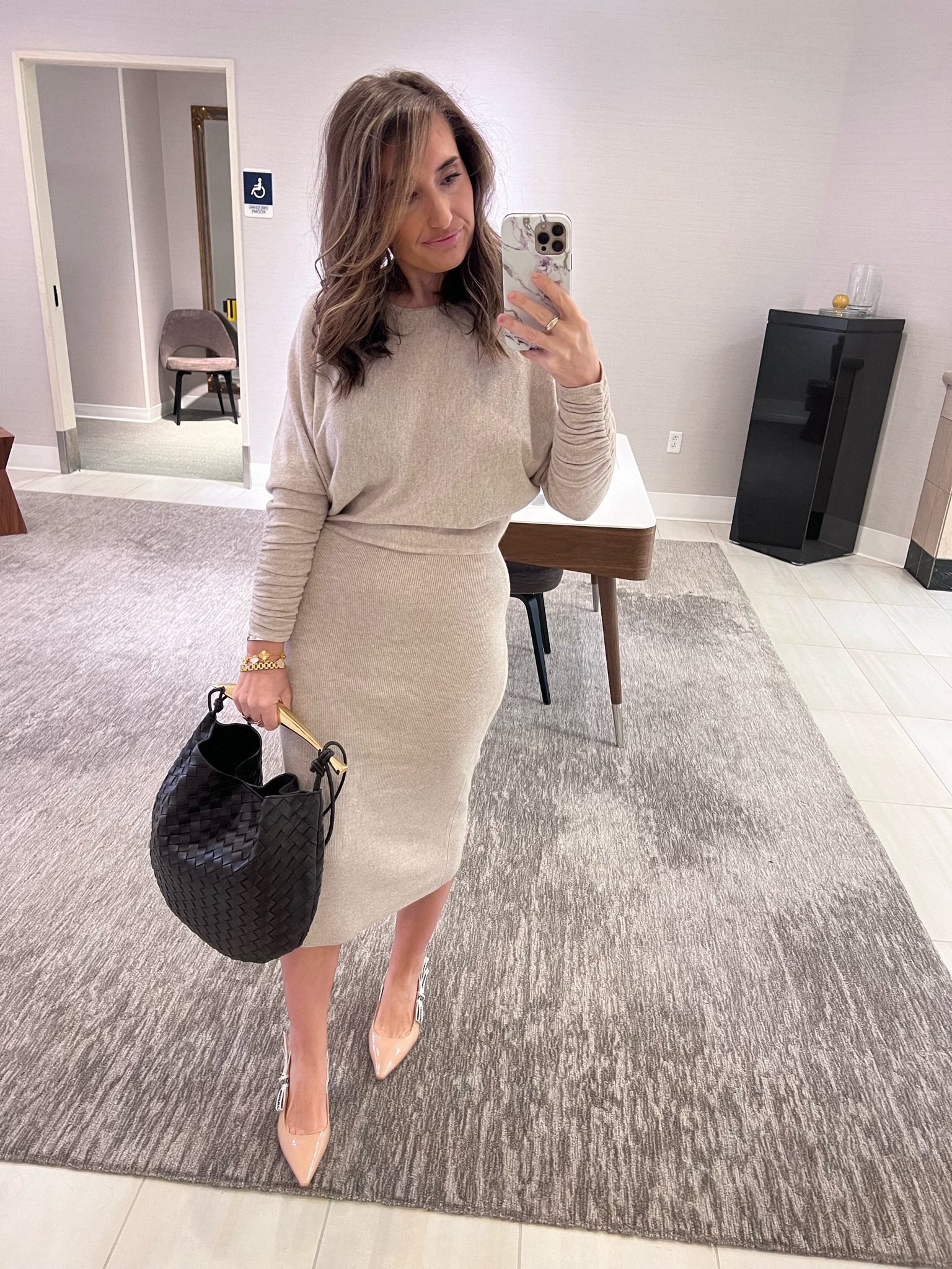 Workwear, office looks, jadior slingbacks, bottega bag 

#LTKstyletip #LTKeurope