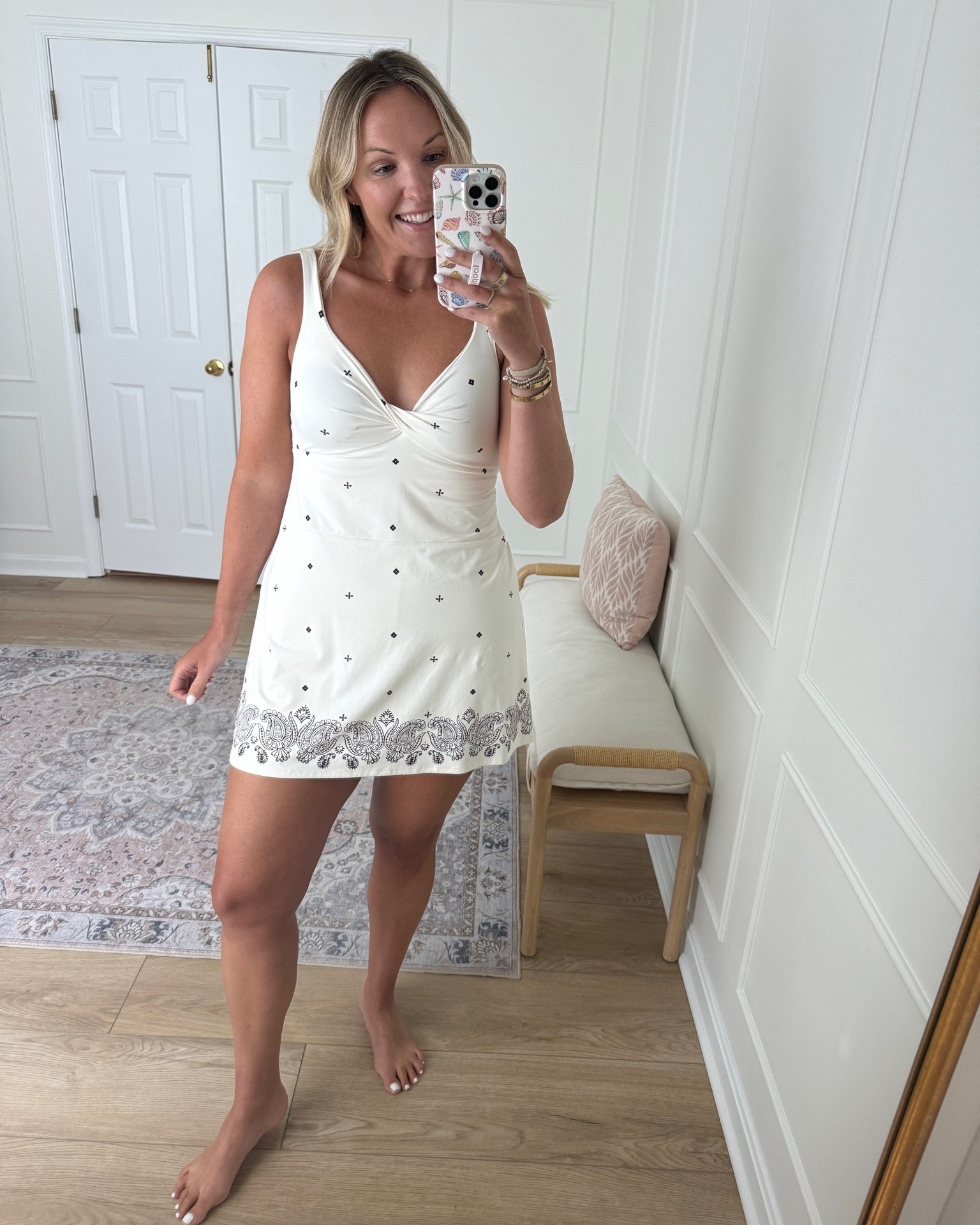 New activewear dress! Wearing a med

#LTKActive #LTKMidsize