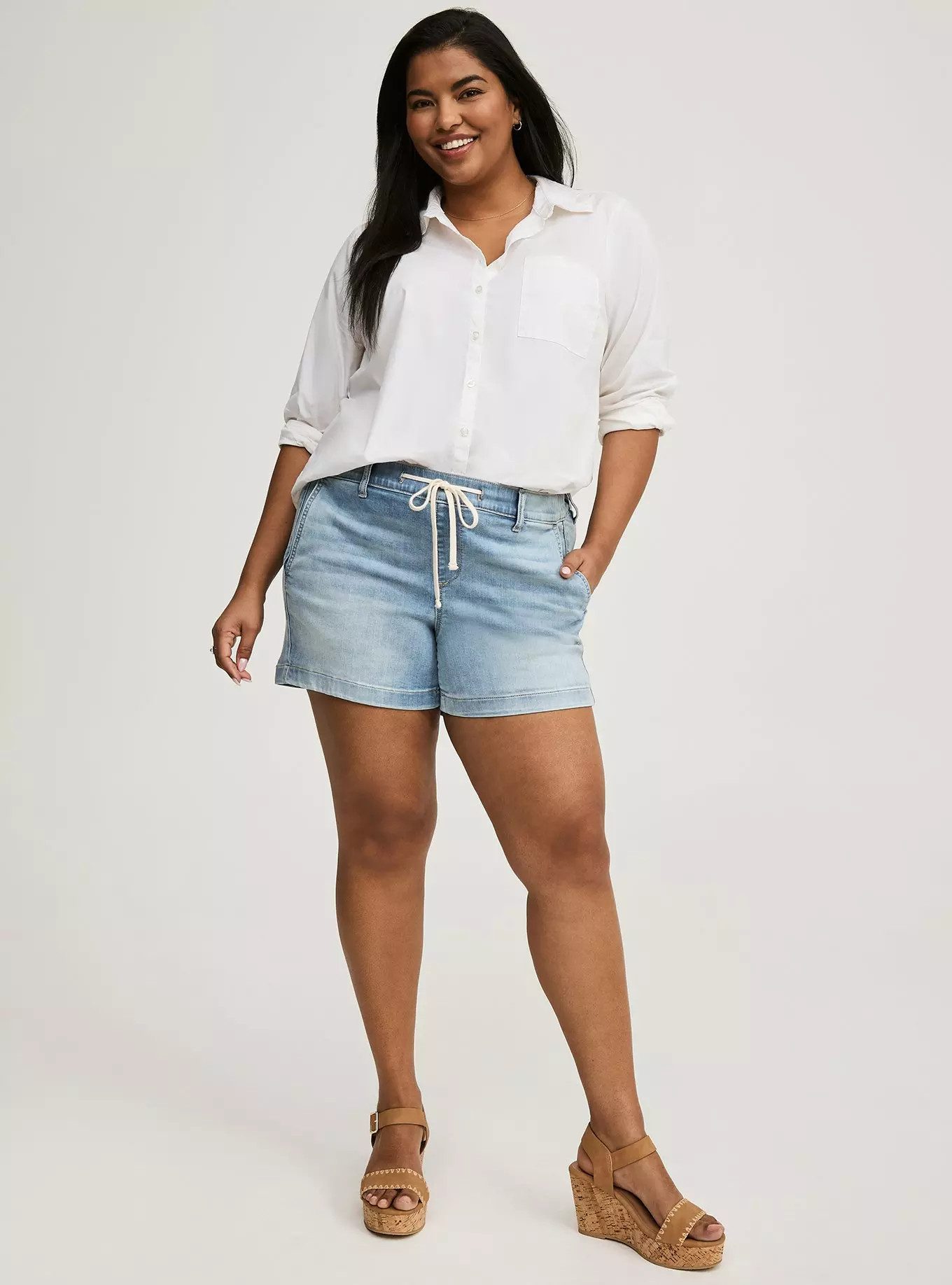 Weekend Mid-Rise Short | Torrid (US & Canada)