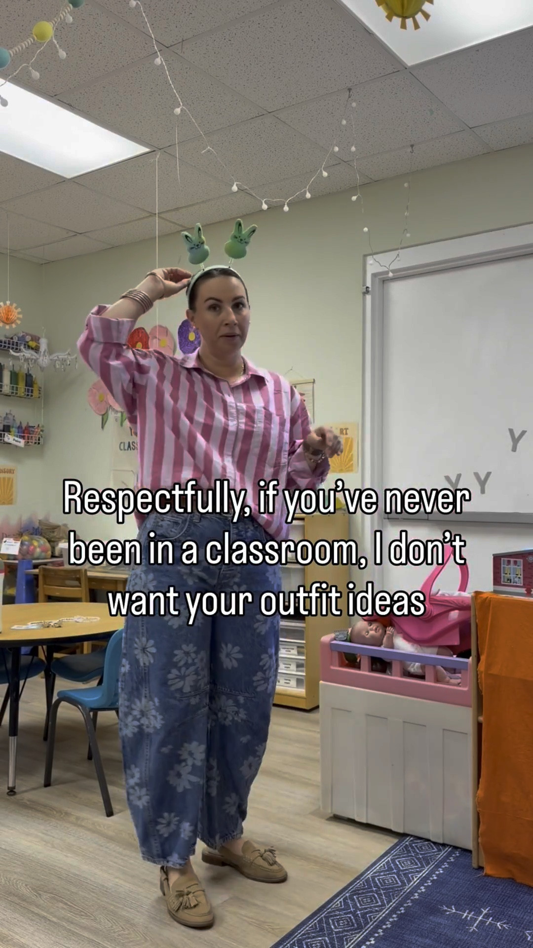 Let’s clarify, if you’ve never had to simultaneously had to clean up pop, calm a behavior down, and wipe boogers, your teacher outfits aren’t going to work for me dawg. 
Teacher outfits from non teachers is fake news and that’s why I started this page. 
Real teacher, real outfits, real life. 

#LTKootd #LTKWorkwear #LTKgrwm