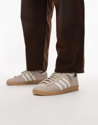 adidas Originals Jabbar trainers in grey and cream | ASOS (Global)