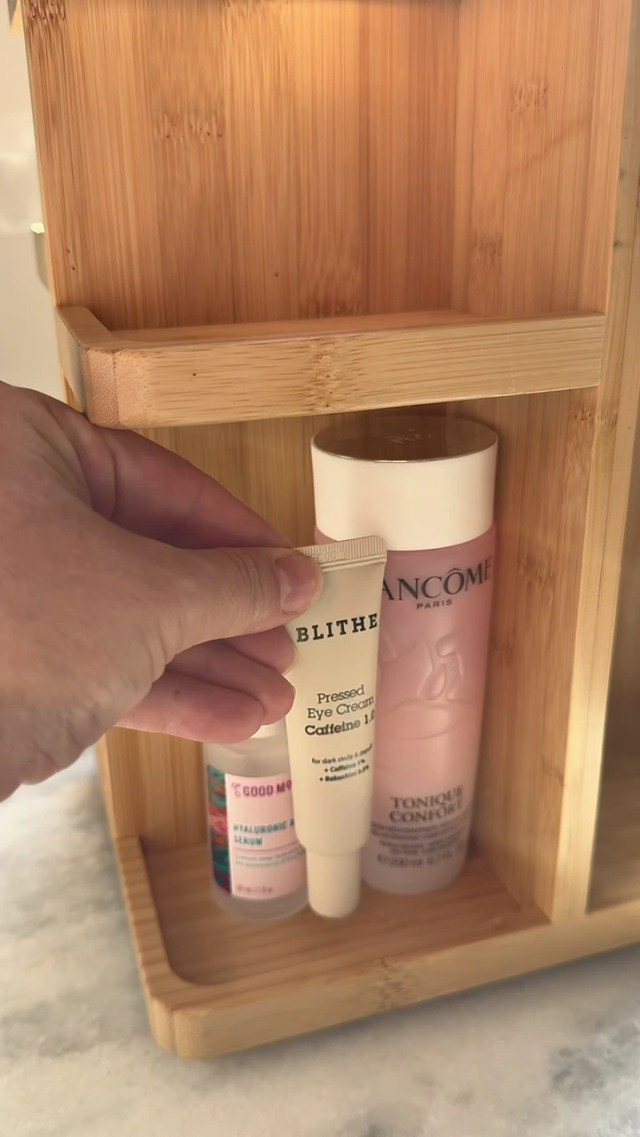 Watch My makeup vanity went from cluttered to organized in minutes on Amazon Live | Amazon (US)