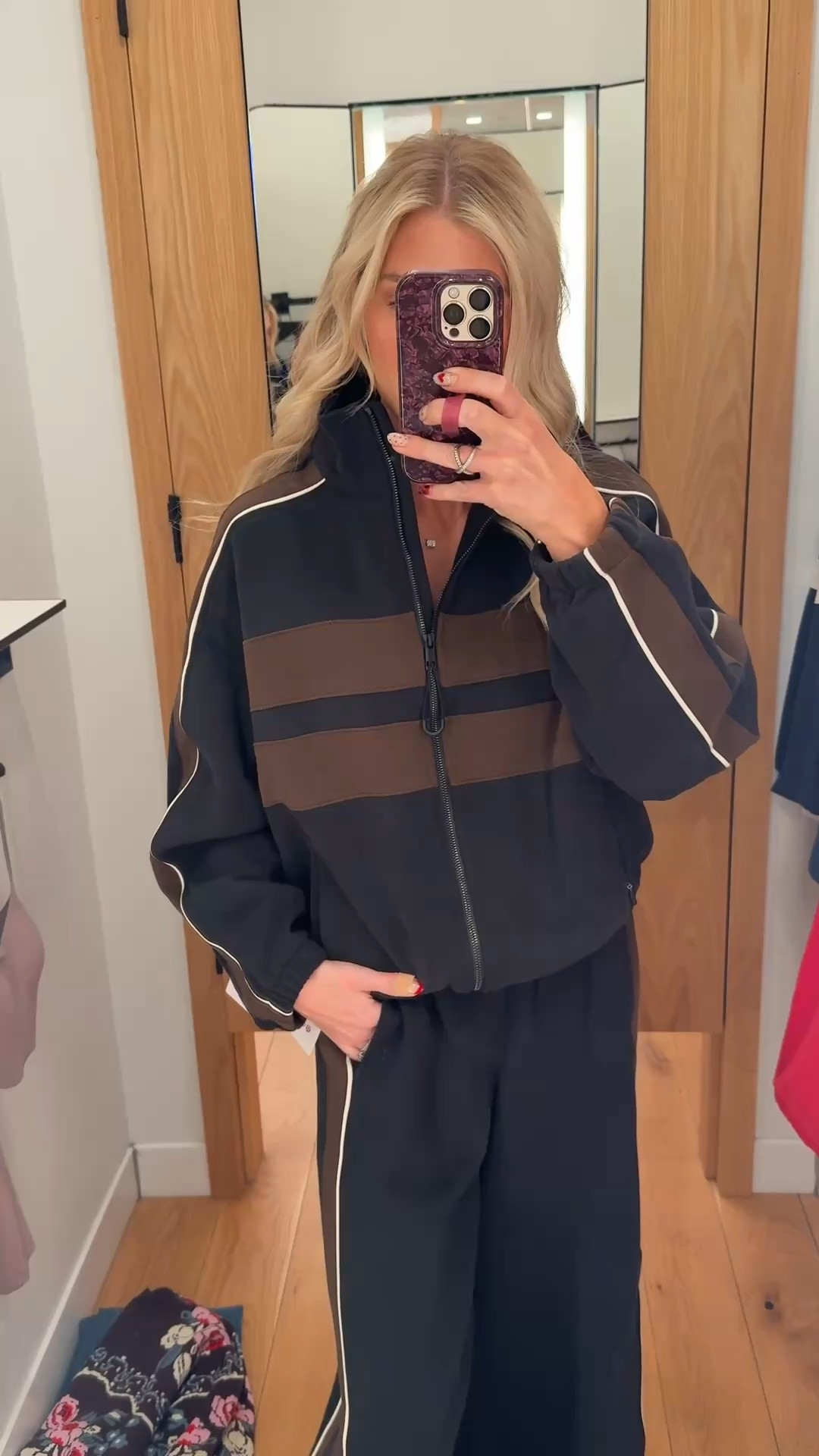 Come with me to lululemon! 
