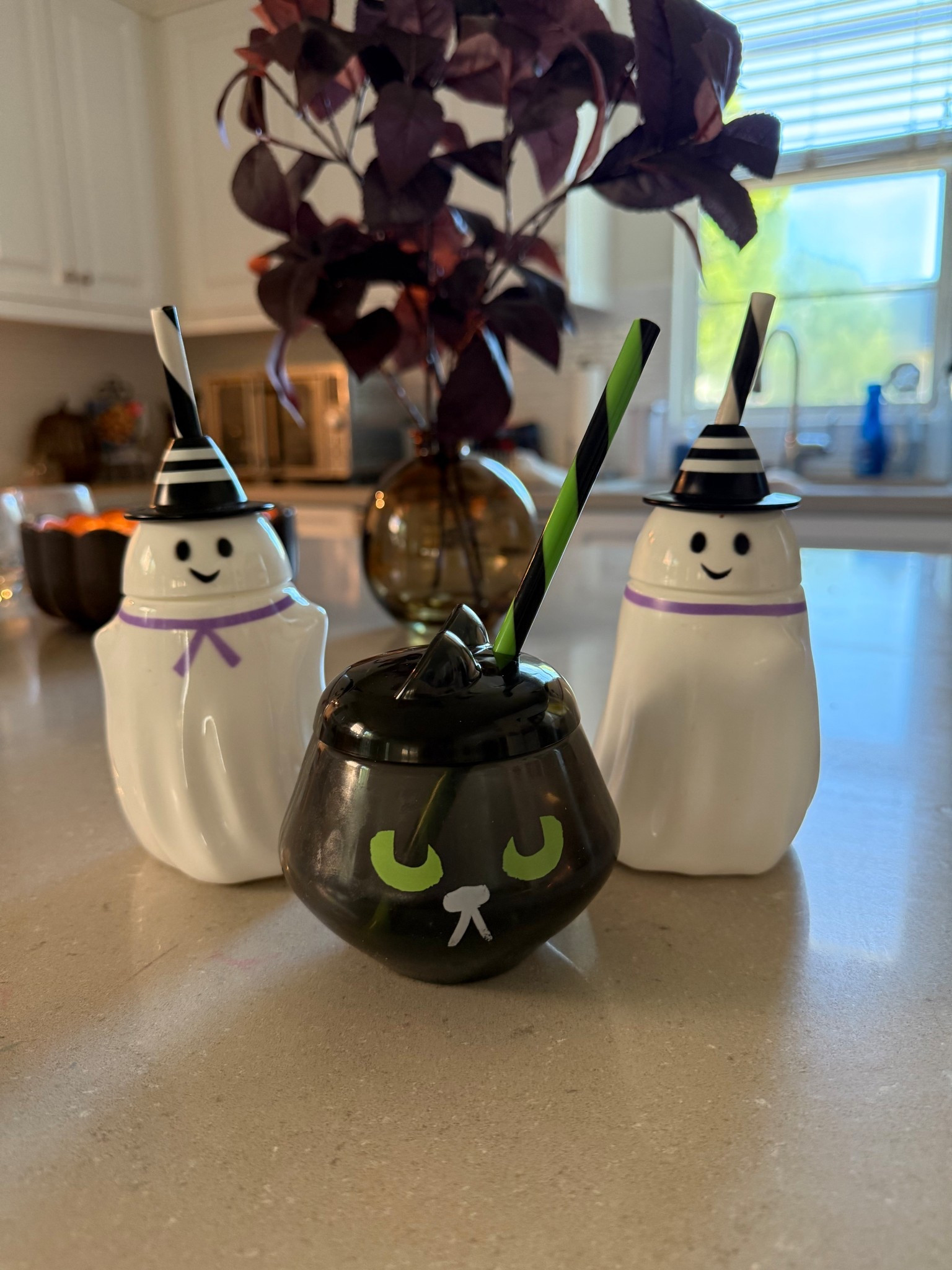 The cutest little Halloween cups for the kiddos 🎃👻

Target, Halloween cups for kids, Halloween finds for the kids, Halloween party

#LTKHalloween #LTKSeasonal #LTKKids