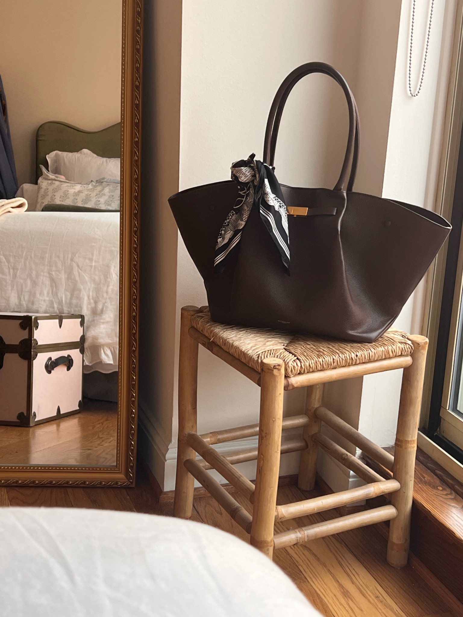 Annie b. / Demellier bags / classic totes / European style 

#LTKworkwear #LTKGiftGuide #LTKFind