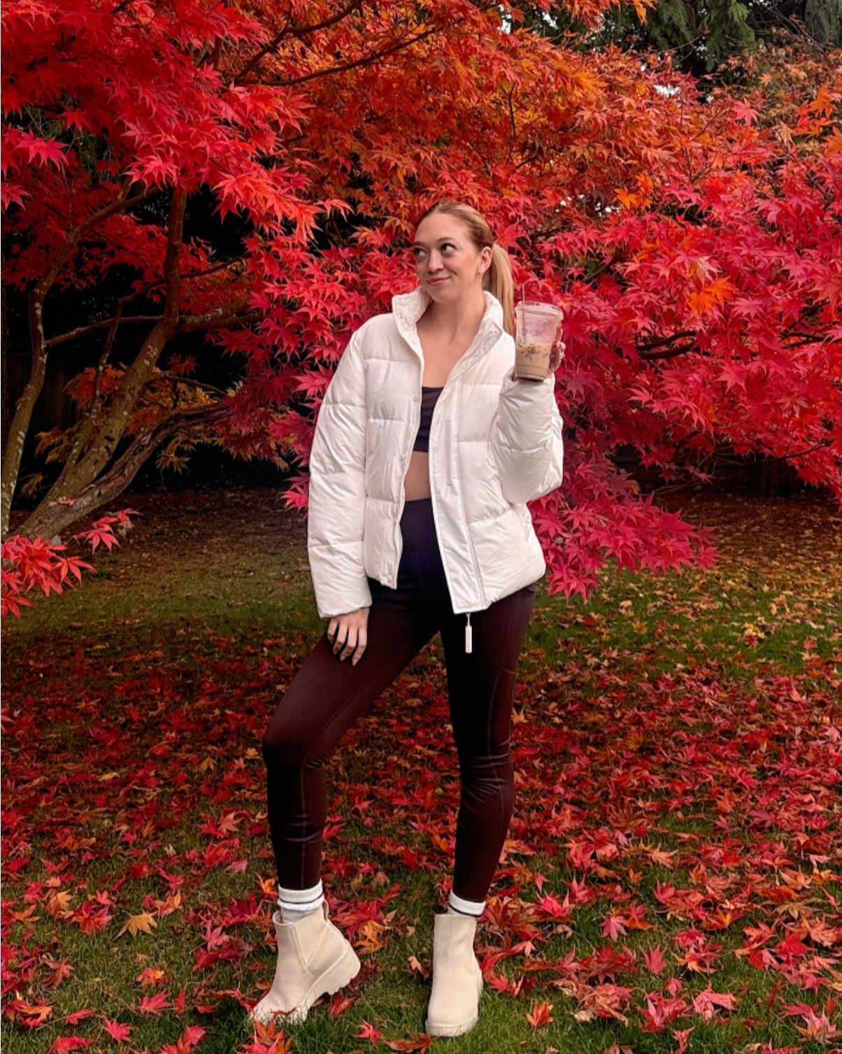 gingerbread season ✨☕️🍁🍪 I’m obsessed with this matching set and puffer jacket from fabletics!!


#LTKHoliday #LTKGiftGuide #LTKSeasonal