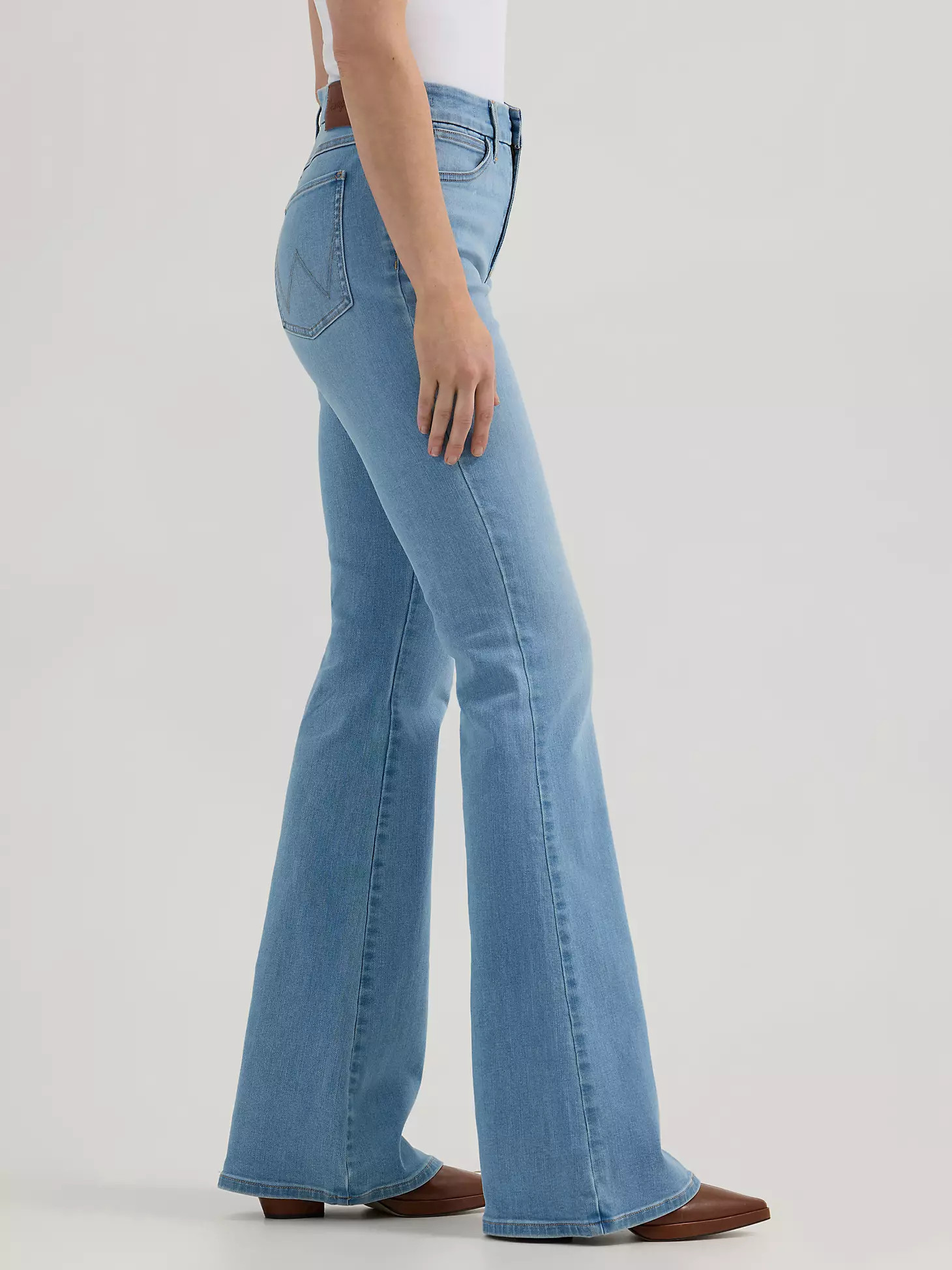 Women's Wrangler Bespoke High Rise Flare Jean | Wrangler