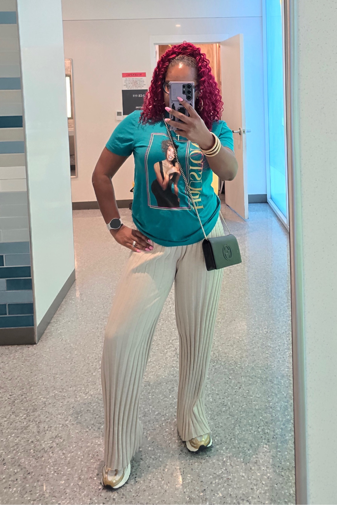 Comfortable Airport fit

#LTKTravel #LTKMidsize #LTKOver40