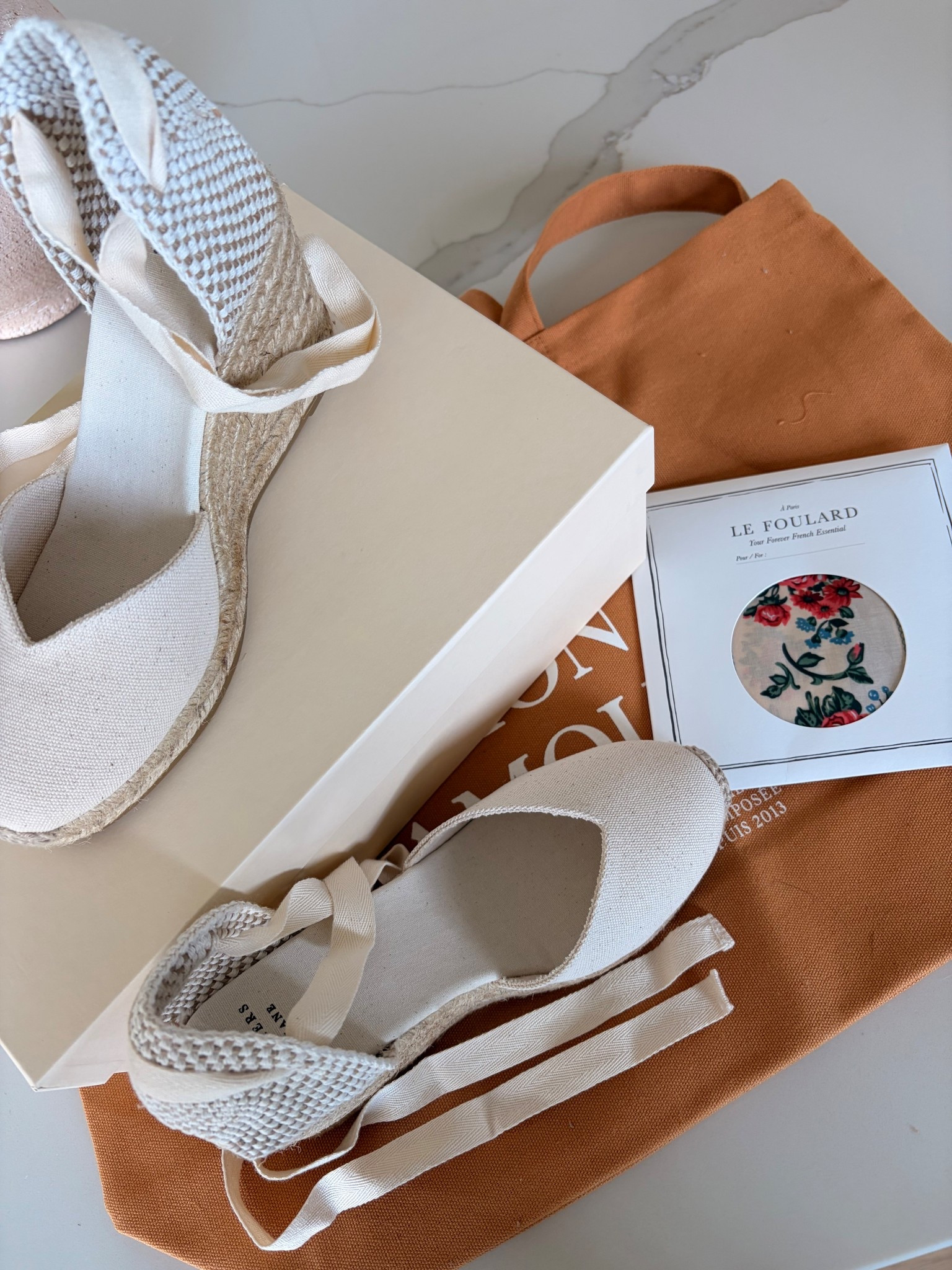 Sezane Espadrilles for summer! 

Would be so cute with a sun dress for Mother’s Day 🩷


Summer outfit / summer shoes / wedges / espadrille / lace up / sandals / spring outfit / spring sandals /
 

#LTKMothersDay