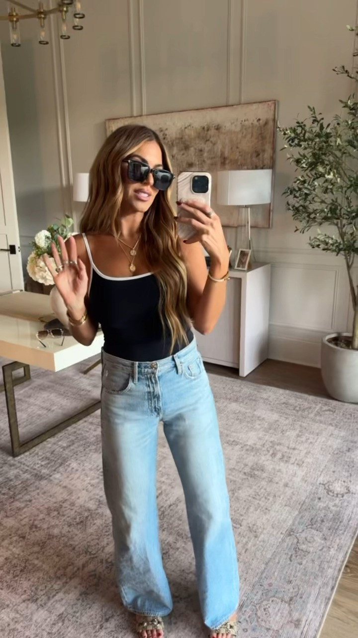 wearing a small top and 27 in the jeans! 🖤 need this tank in every color 

 