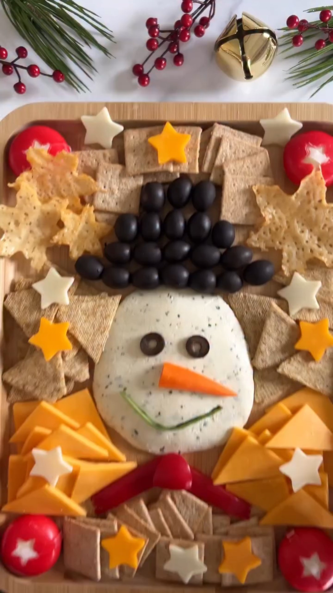 Save this for later!! Like this video + comment SNOWMAN (does not need to be all caps) and I will DM you the shopping list and the link for the to-go board, which is great for taking food to parties and would make a great gift.

*Per Meta, must be following me first for the link to come through. Make sure to check your request/hidden messages folders.

Follow me @thechicishchick for more holiday content!

#holidayappetizers #christmasfoodideas #holidayfood #christmasapparel #holidayrecipes #christmasrecipes