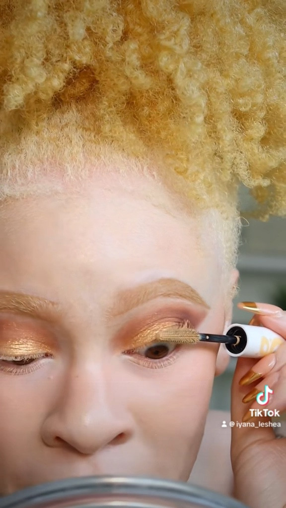 This is my first time using a blonde mascara on my lashes. I came across the brand Glisten cosmetics and saw they had a blonde mascara so I obviously had to try it out! This will be my go to for my “no makeup” makeup routine 💛

#LTKVideo #LTKBeauty