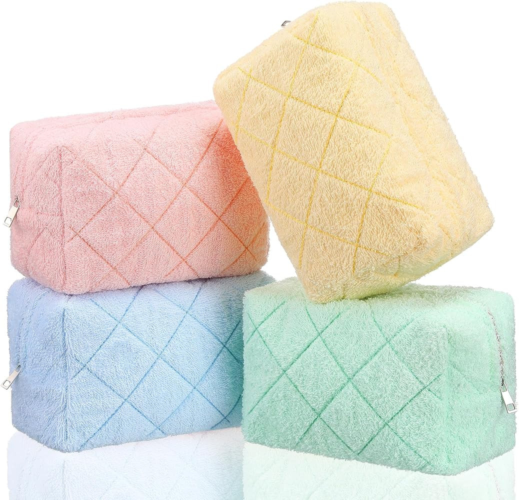 LEIFIDE 4 Pcs Quilted Makeup Bag Pouch Cute Plush Fuzzy Checkered Cosmetic Bag Cotton Terry Cloth... | Amazon (CA)