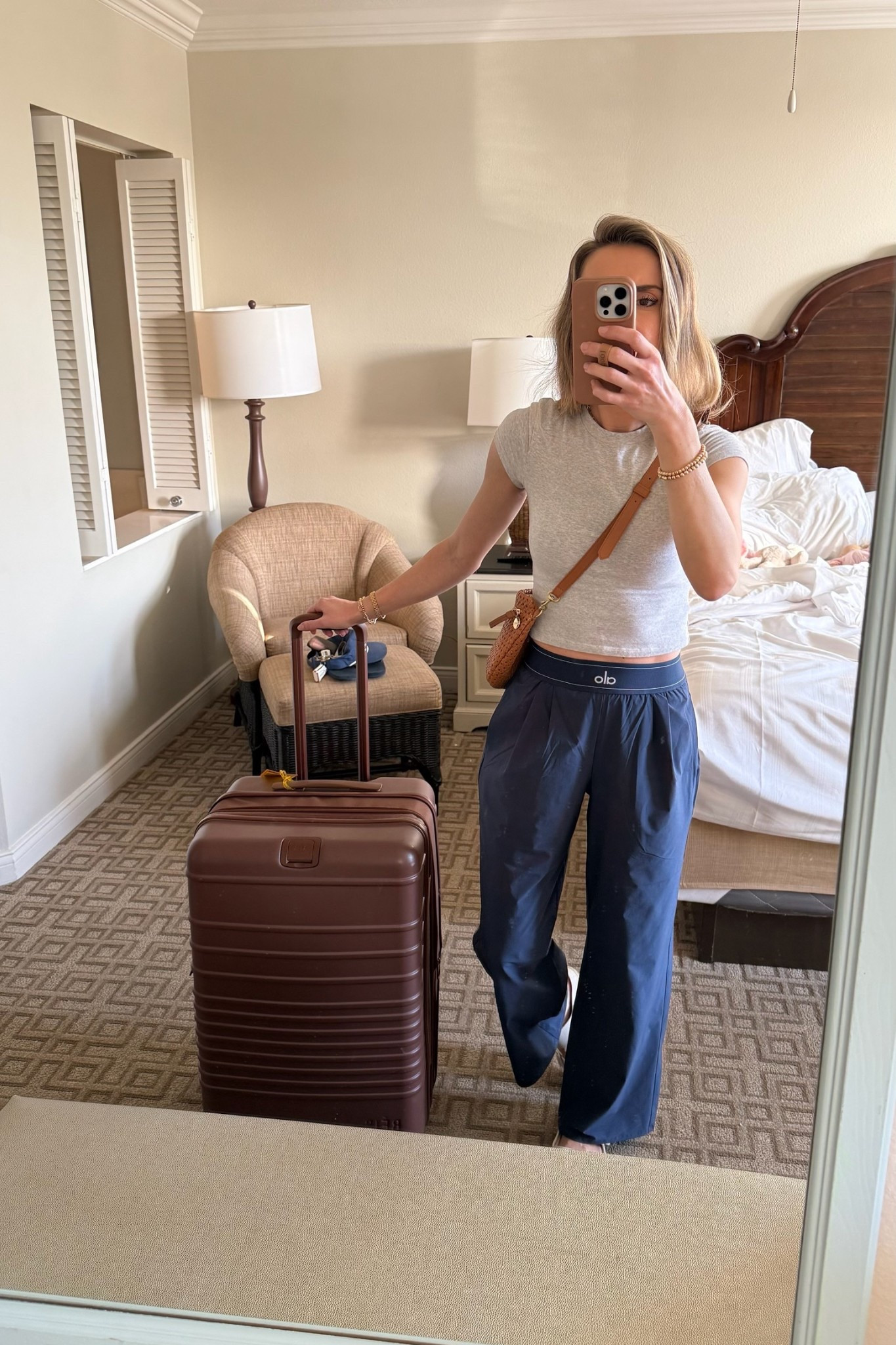 Long travel day ahead! Here’s what I’m wearing 