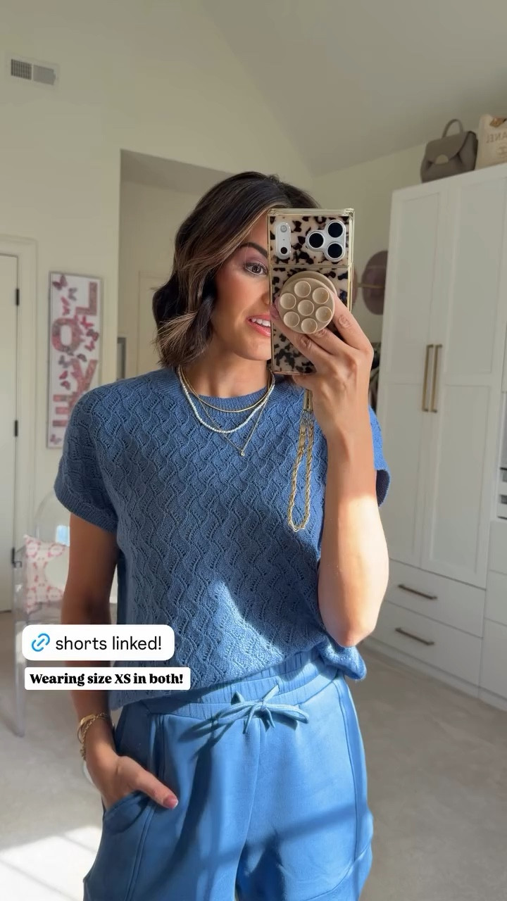 Love sets for spring 💙

Wearing size XS in both!  @Varley 

Spring outfits, spring set, Katy Harrell