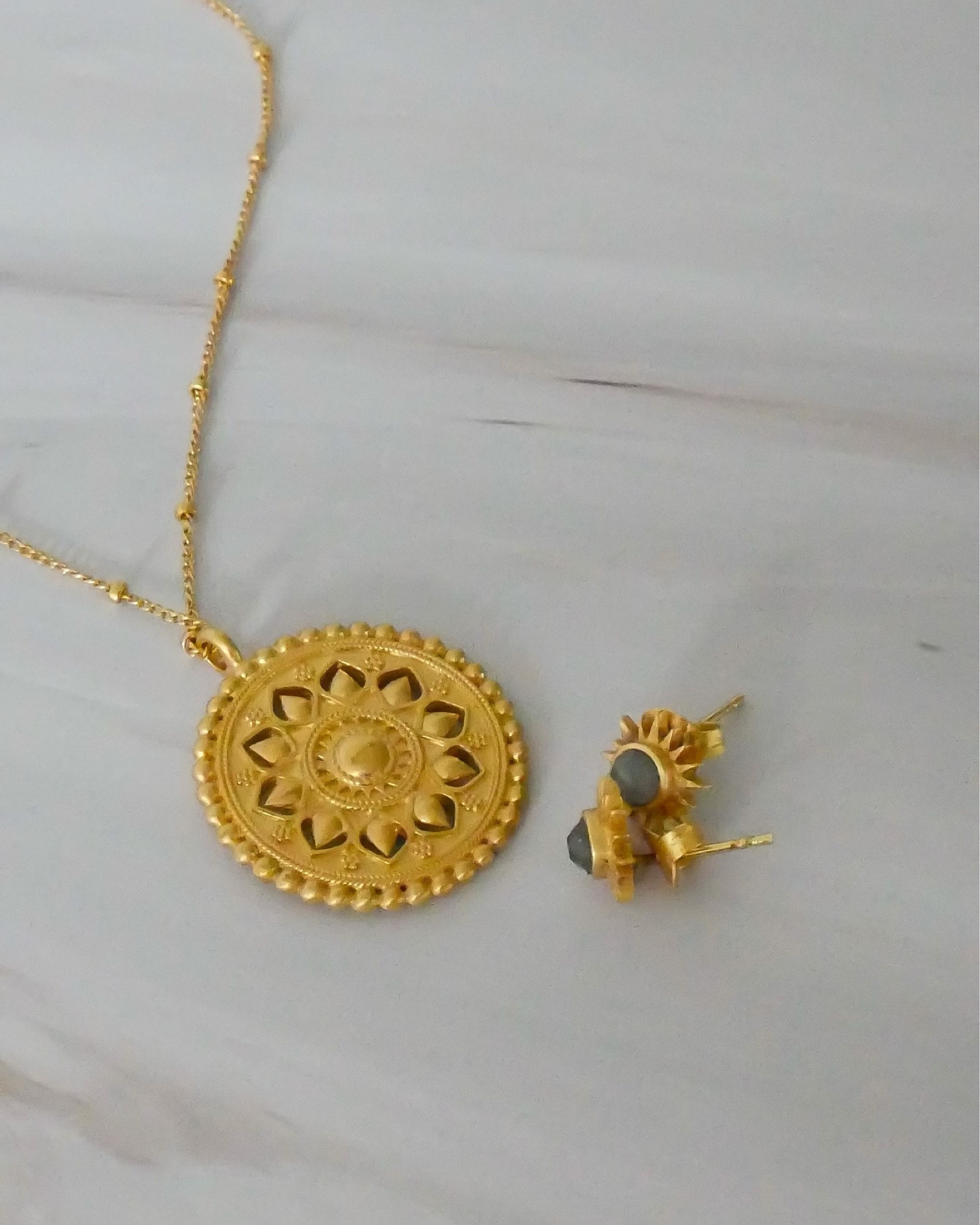 A couple pieces I’ve been wearing often! I love the length of the gold necklace and the earrings are perfect for everyday wear. Code FEELPRETTYWITHPRI to save 💰 

#LTKStyleTip