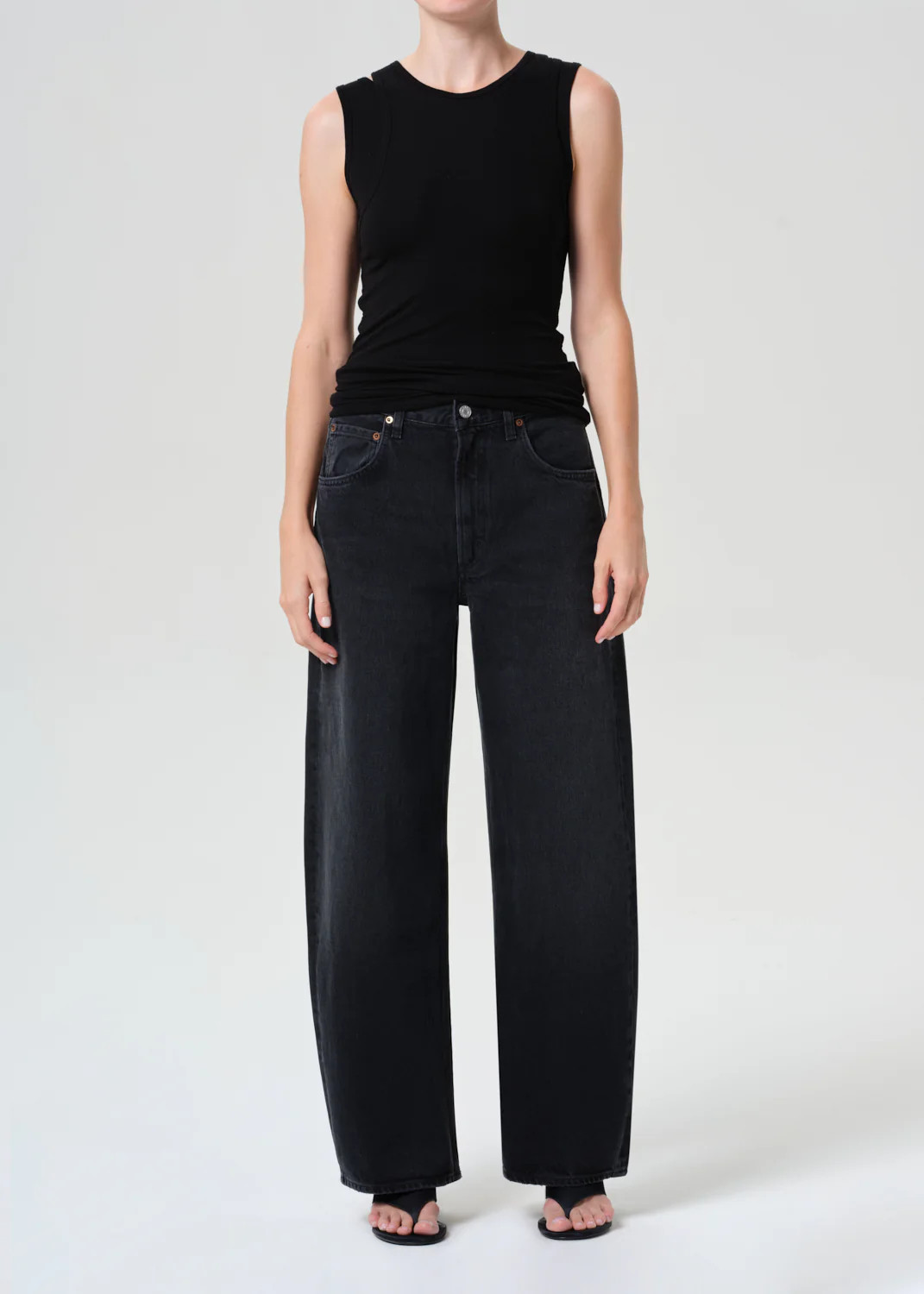 Low Curve Jean (Weightless) in Black Tar | AGOLDE
