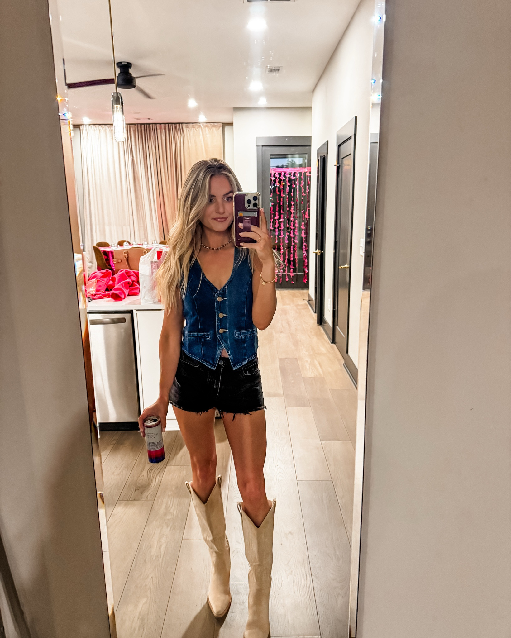 Nashville outfit roundup ❤️

#LTKTravel #LTKootd