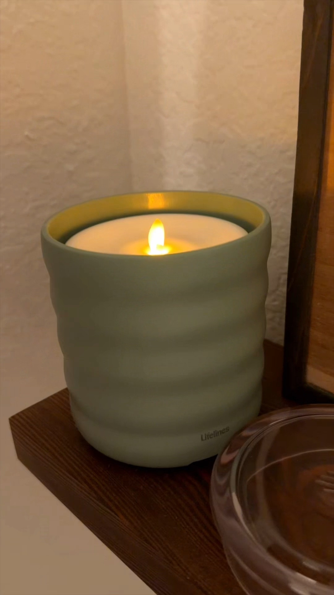 A diffuser blameless candle is a brilliant idea! #flamelesscandle #diffuser #essentialoils #home #smellgood