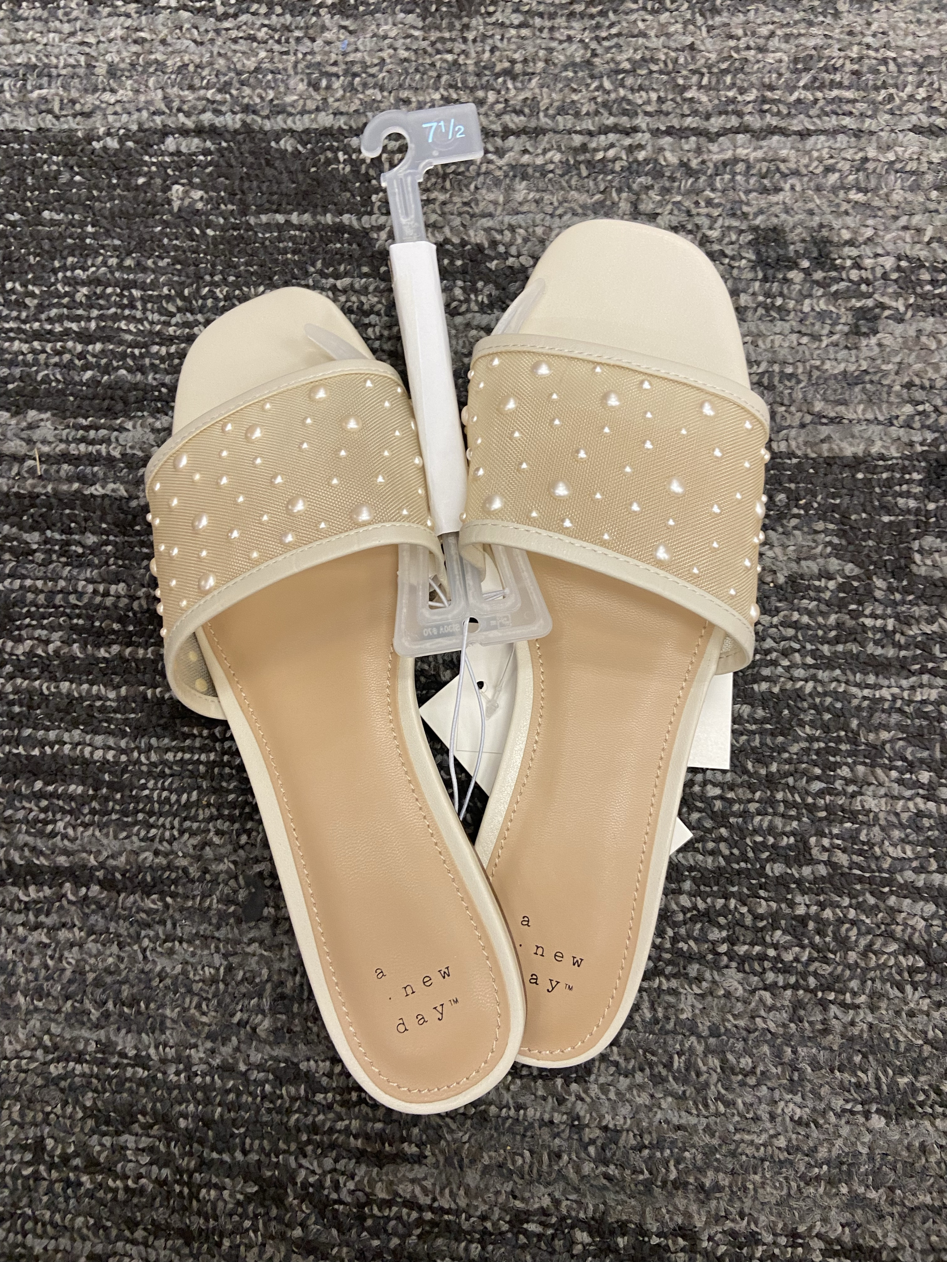 Sandals - $25; perfect for Easter, shower, or warm-weather wedding ! 


 #sandals #resortwear #springbreak #easter #slidesandals #slides #bridal #bridalshoes #under25 #target #budgetfriendly 


#LTKSeasonal #LTKFindsUnder50 #LTKU #LTKOver40 #LTKWedding #LTKStyleTip #LTKShoeCrush