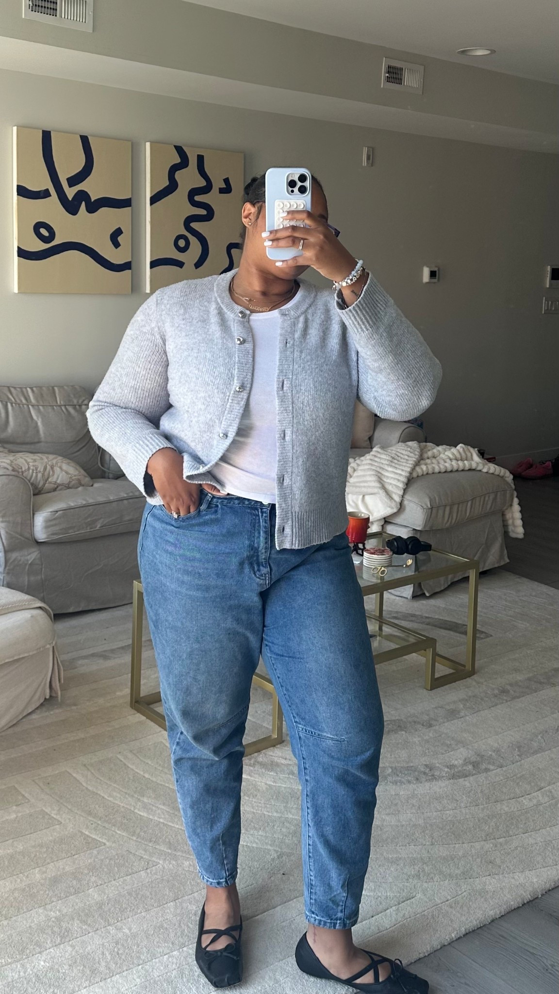 a lil Saturday fit!! I’m loving a plain white t moment 

#LTKStyleTip #LTKMidsize #LTKFindsUnder100