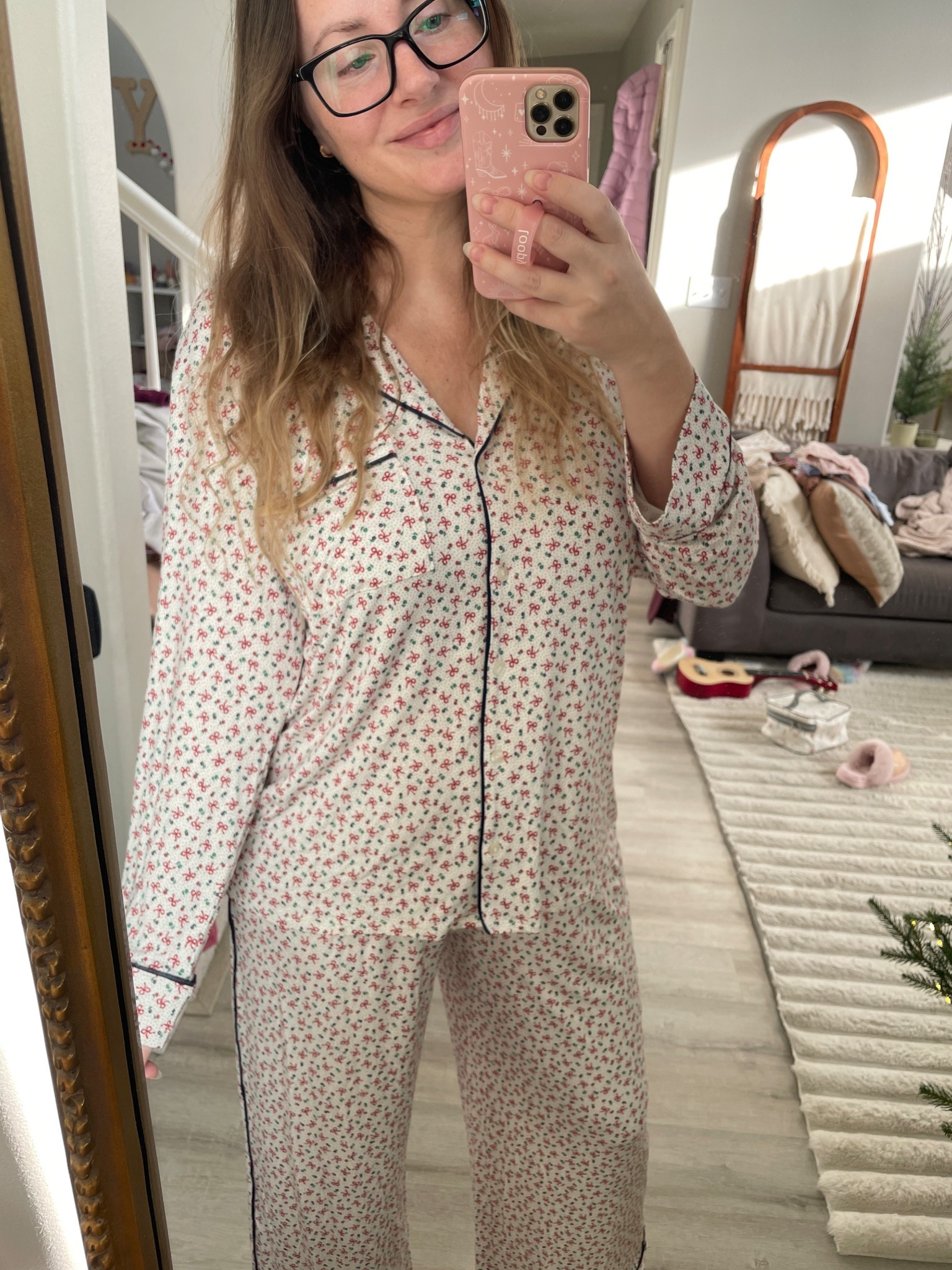 Aerie pjs 40% off!! The softest and stretchiest fabric! Love these so much 🎁


#LTKHoliday #LTKGiftGuide #LTKCyberWeek