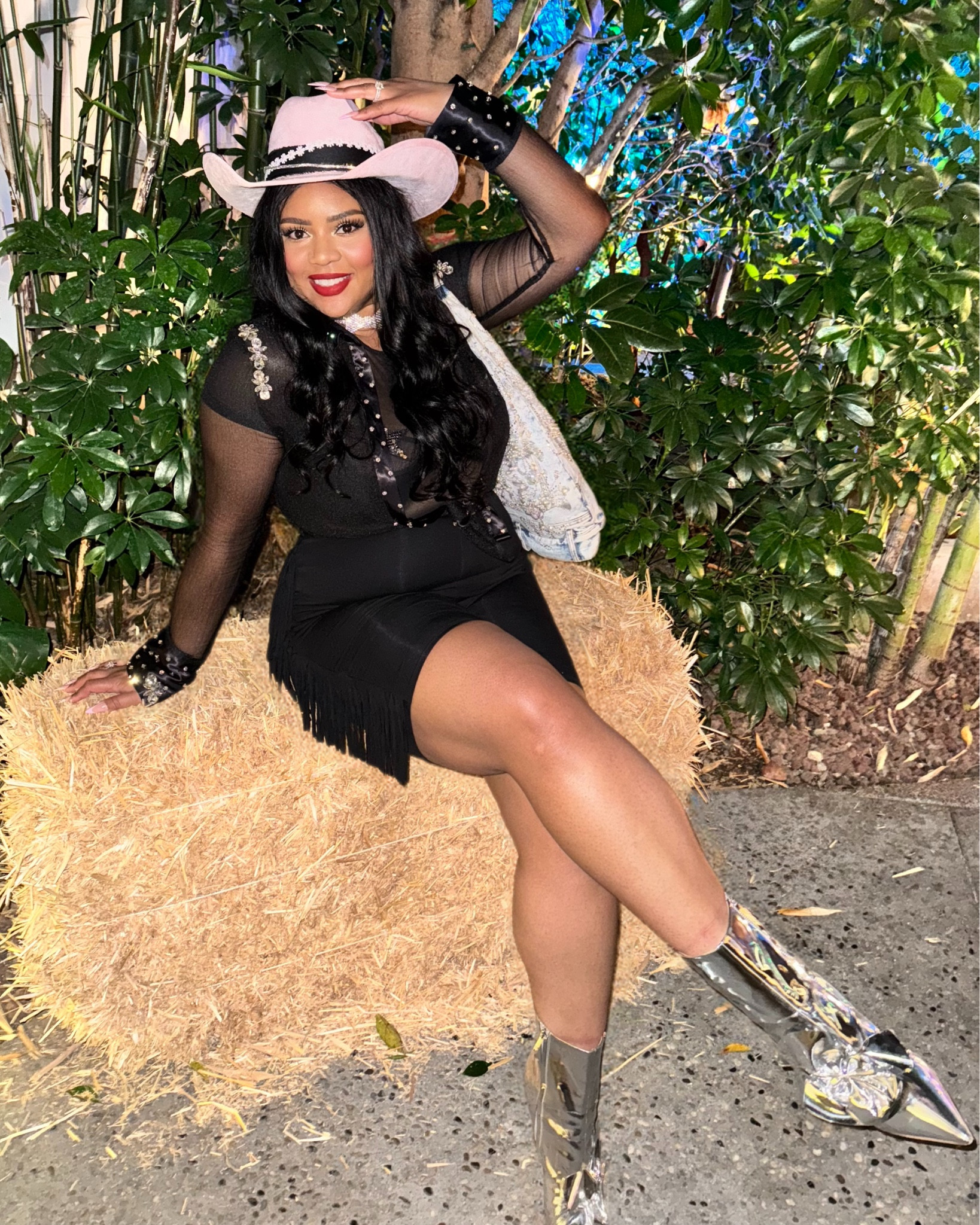 Like a Rhinestone Cowboy ⭐️ I was ready for Pride x Meta Cowboy core celebration. These fringe shorts were perfect for dancing and  I finally wore these amazing Sam Edelman boots and denim rhinestone bag ✨⭐️🤍

#LTKParties #LTKFindsUnder100 #LTKStyleTip