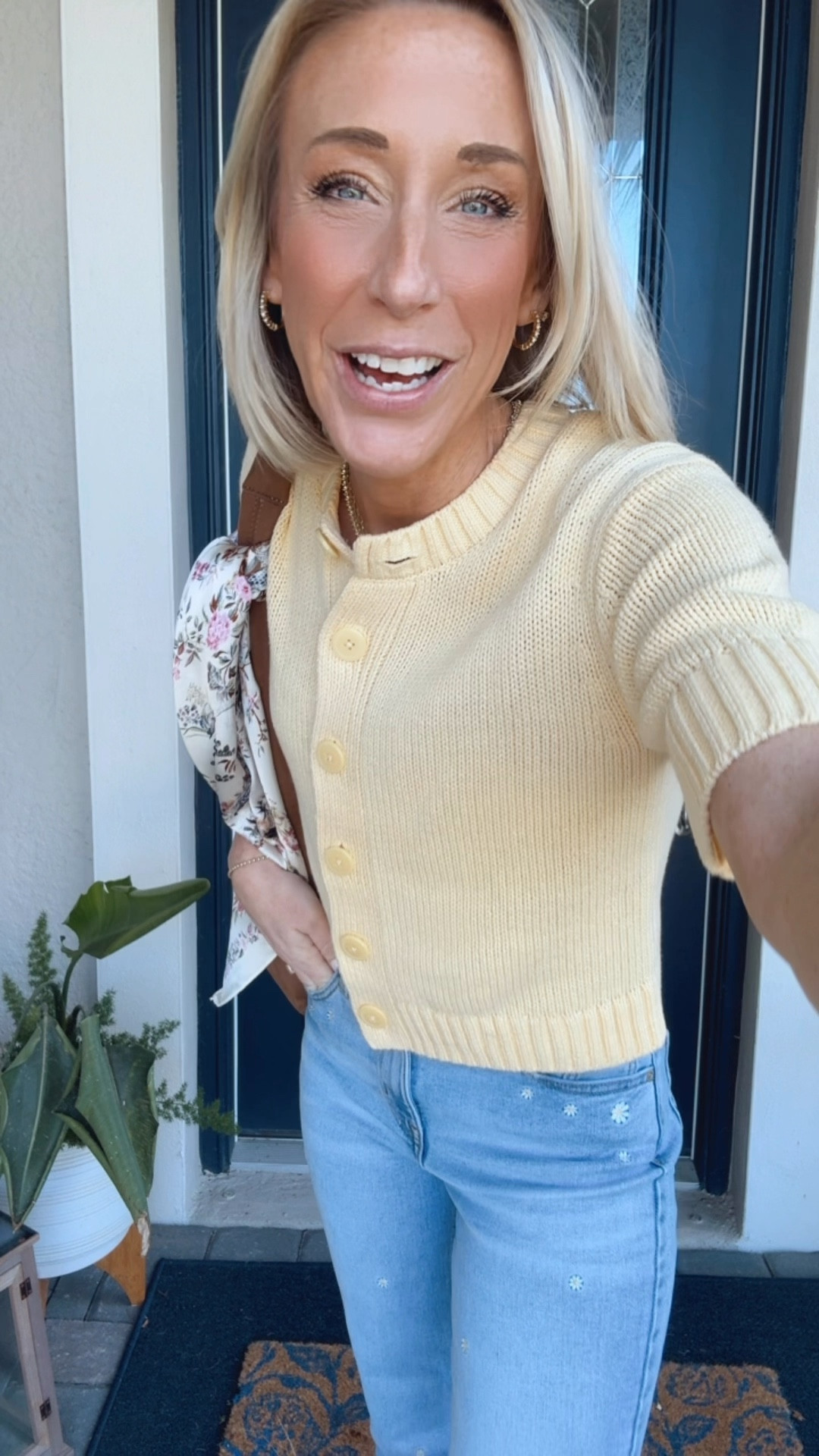 My ootd:
• short sleeve cardigan - size XS. 
• Daisy embroidered jeans - size 0, regular length, but I cut the hem.
• woven flats - tts  

#LTKSaleAlert #LTKootd #LTKOver40