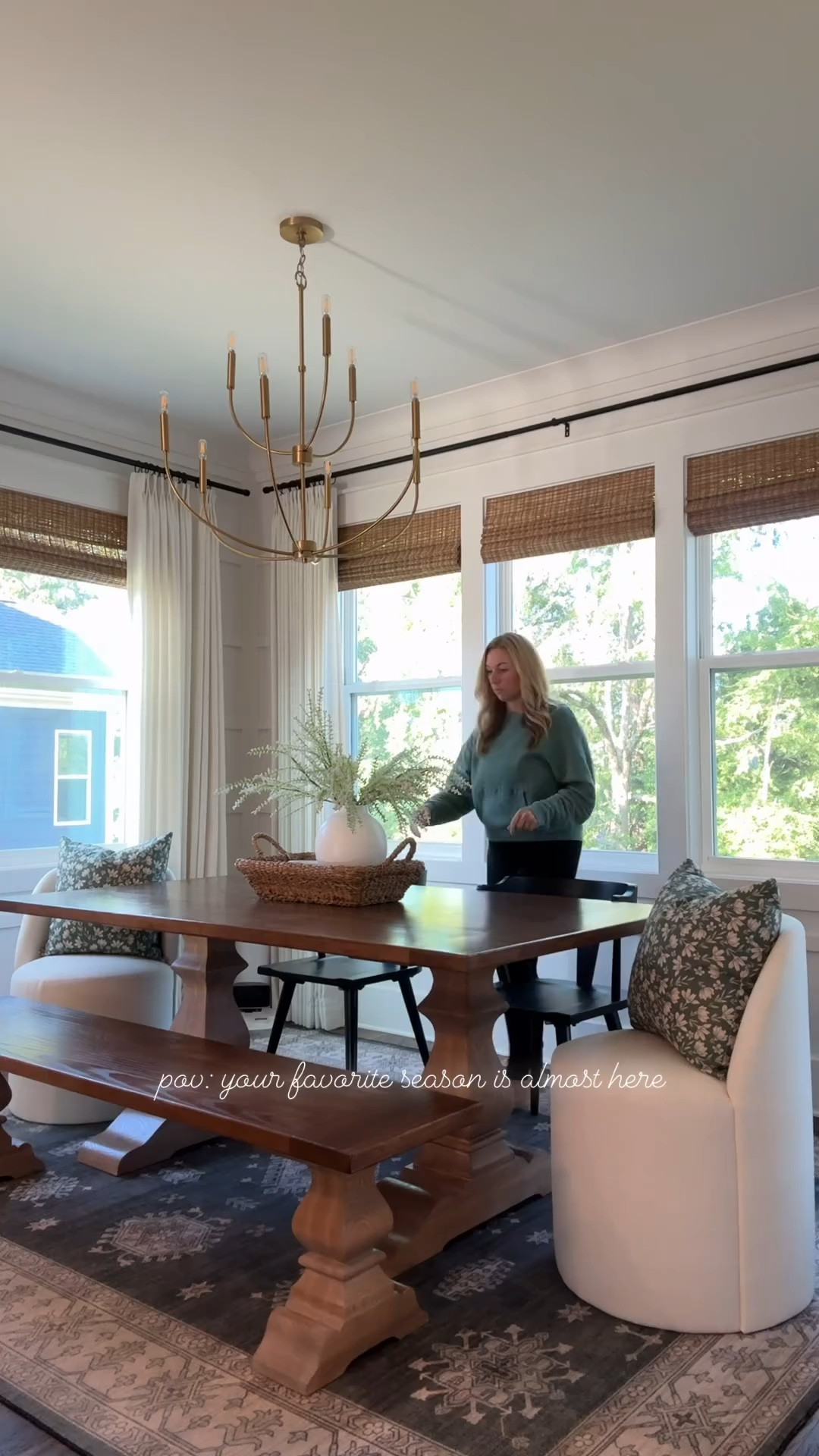  🍂POV: Your favorite season is almost here 

These magnolia stems from @luxebco are perfect for fall 😍

The fall pillows are from Kirklands (not able to link here) but did link a few similar options 

#fall #falldecor #autumnvibes #falldecorating #fallflorals #fallpillows #pillowcovers #homestyling #homedecoratingideas #interiordesign #virtualinteriordesign #modernclassichome #transitionalstyle

#LTKSeasonal #LTKStyleTip #LTKHome