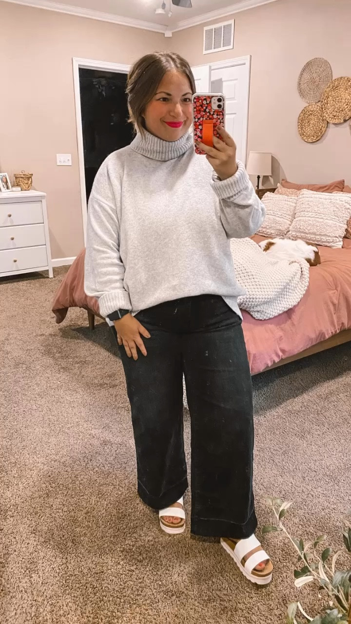 Loving these spooky outfits!

sandals: fit true to size // wearing a 5
jeans: fit true to size // wearing a 14
sweater: fits true to size // wearing a large

#LTKStyleTip #LTKHalloween #LTKHoliday