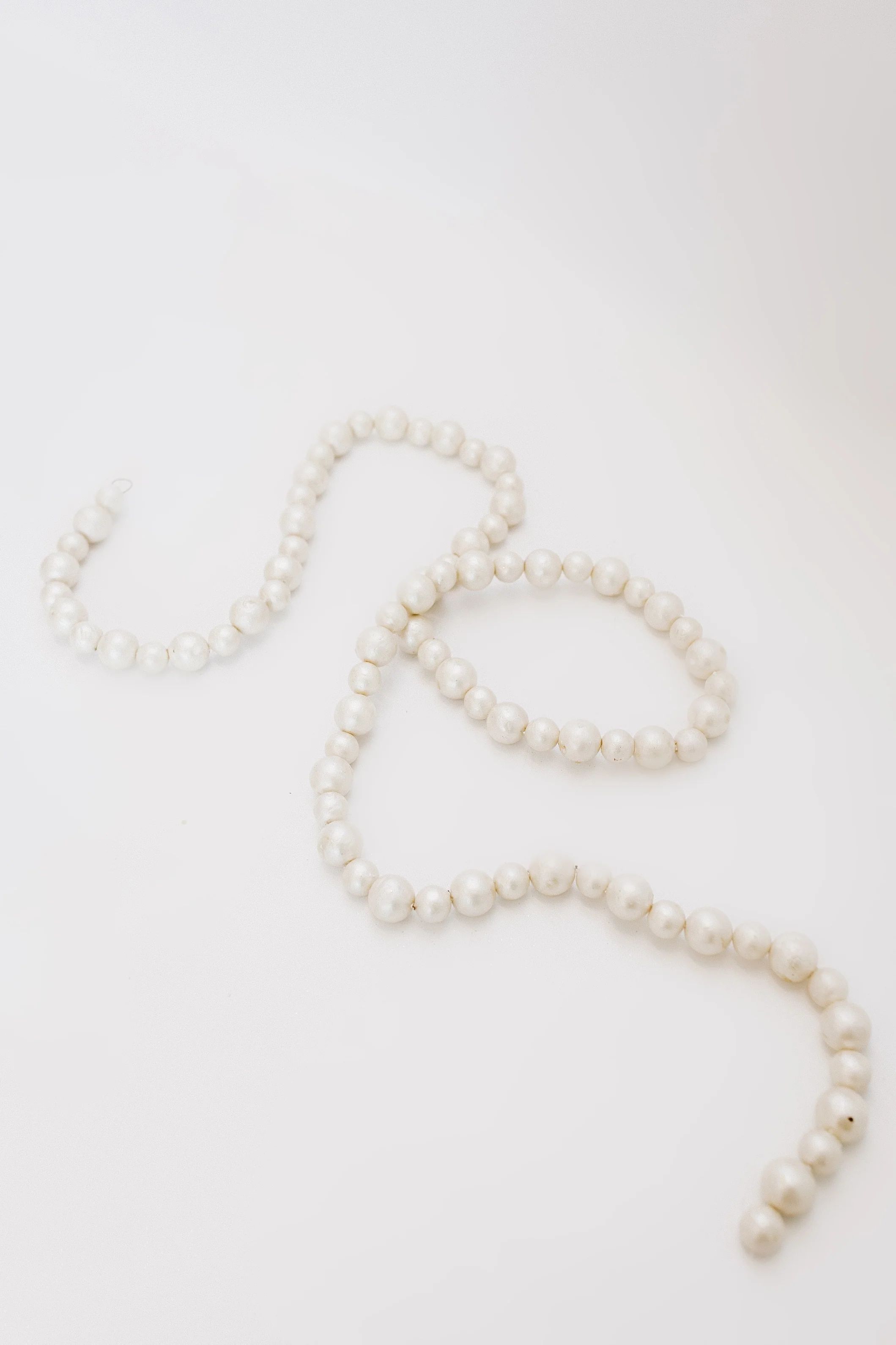 Muse Metallic Pearl Ball Garland - 6' | THELIFESTYLEDCO