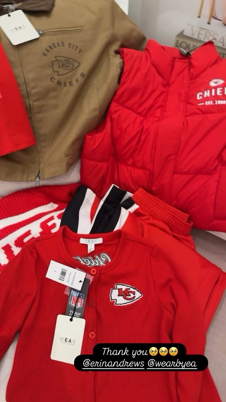Thankful for my new Kansas City Chiefs pieces 🥹🥹🥹
@erinandrews @wearbyea

NFL, game day outfits, game day looks, red outfits, football, women in sports

#LTKootd #LTKgrwm #LTKSeasonal